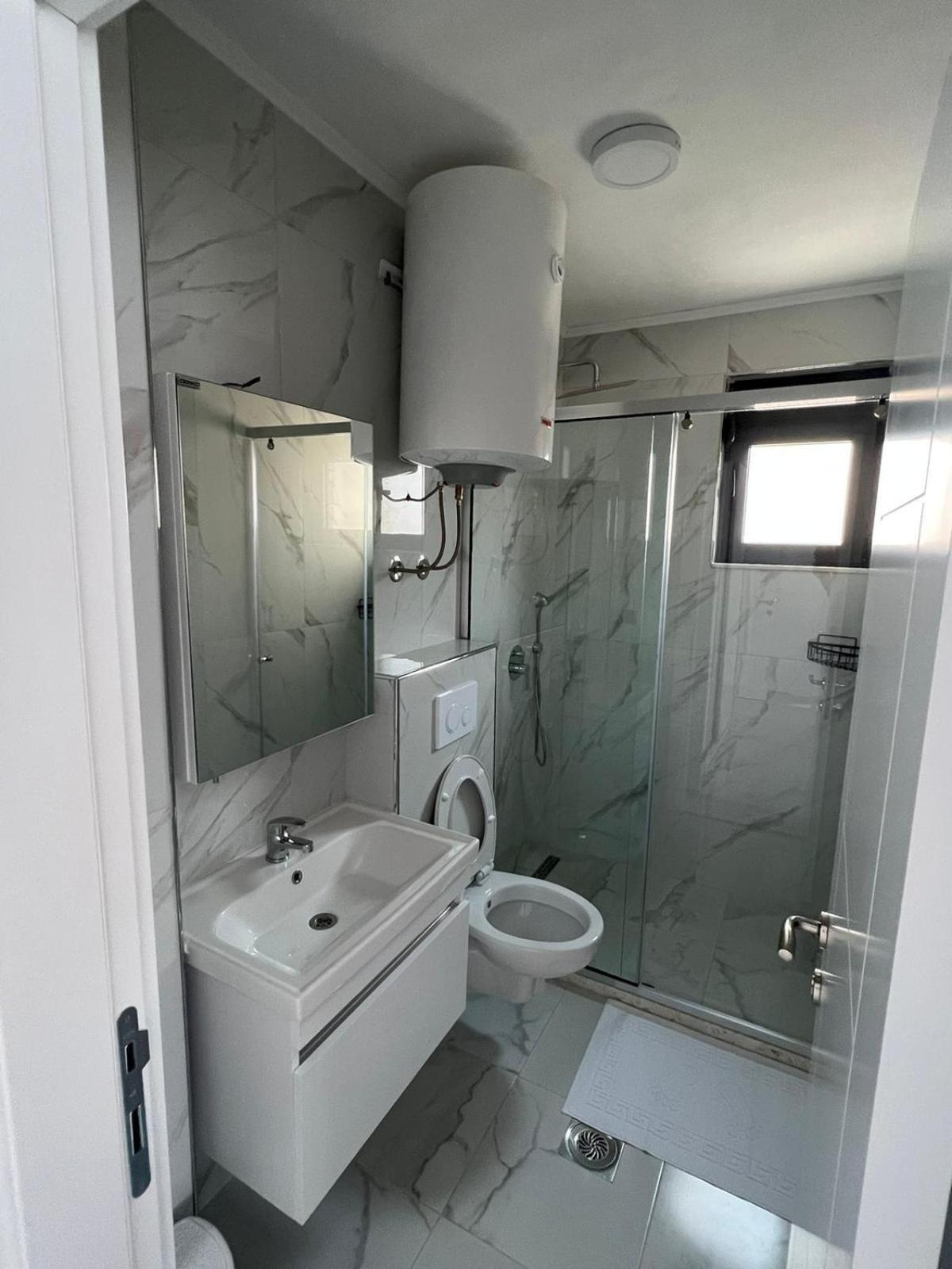 Nejla Apartmani Stoj