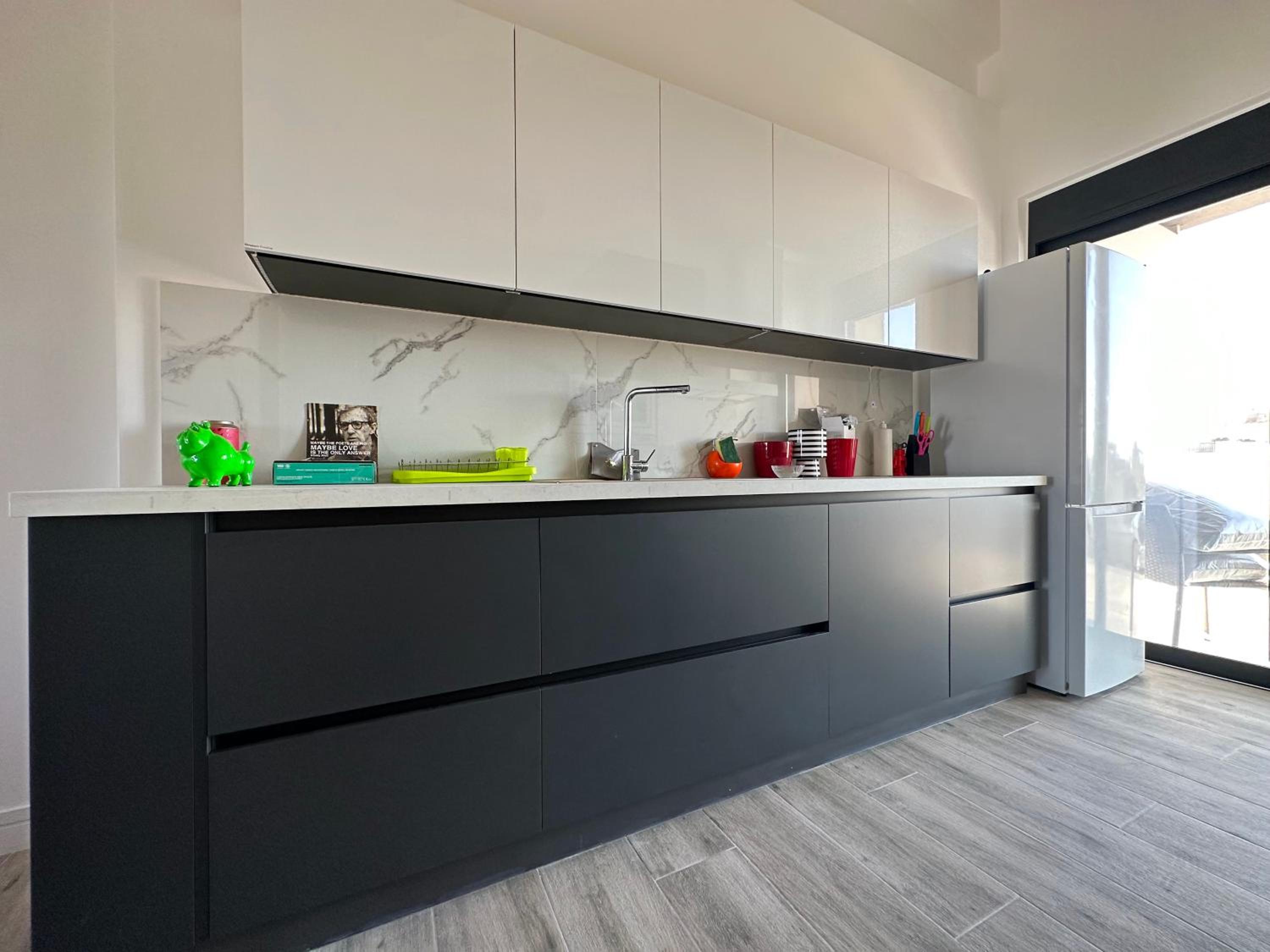Sky Suite Apartments - Cloud9 in the City