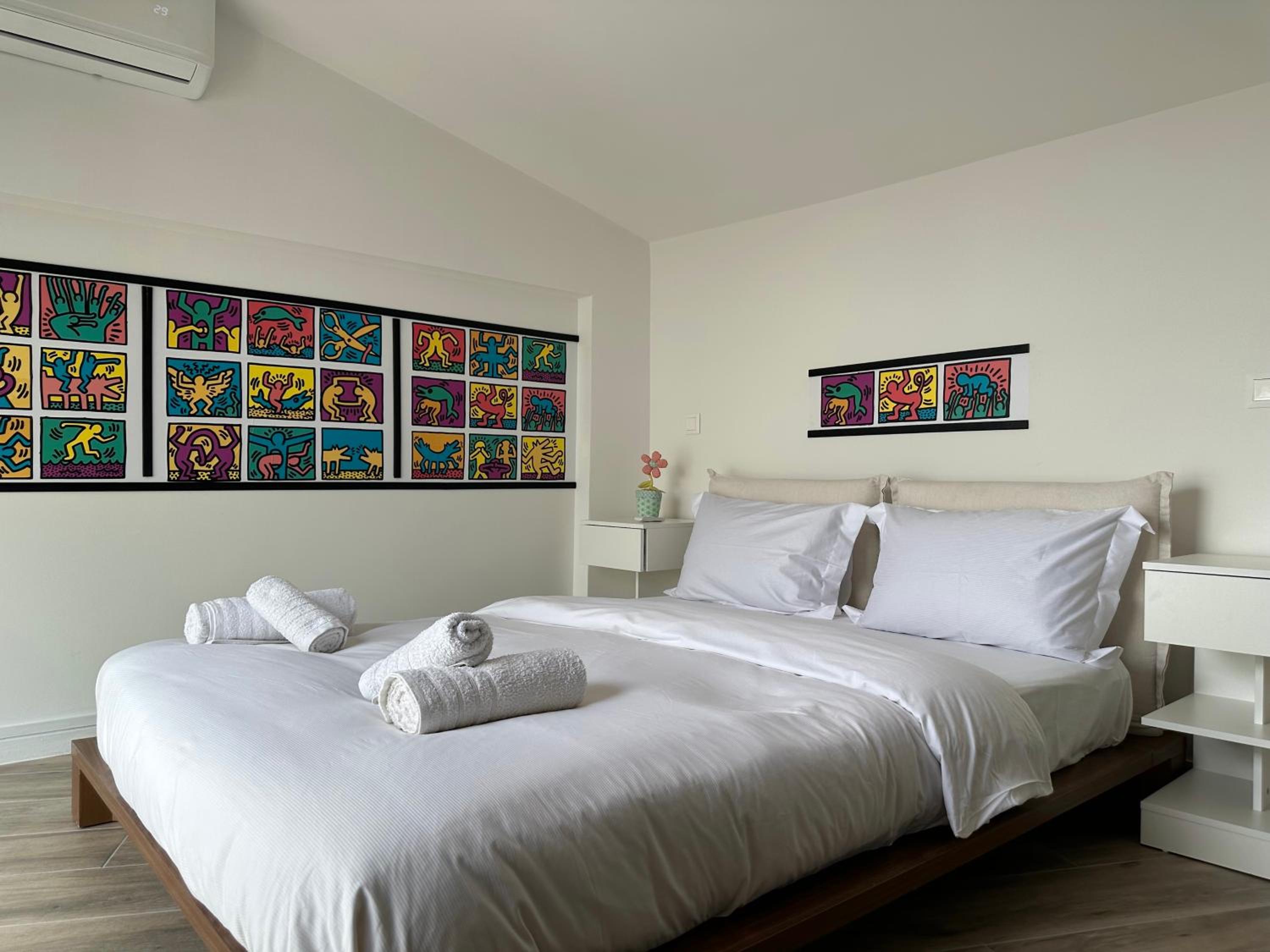 Sky Suite Apartments - Cloud9 in the City