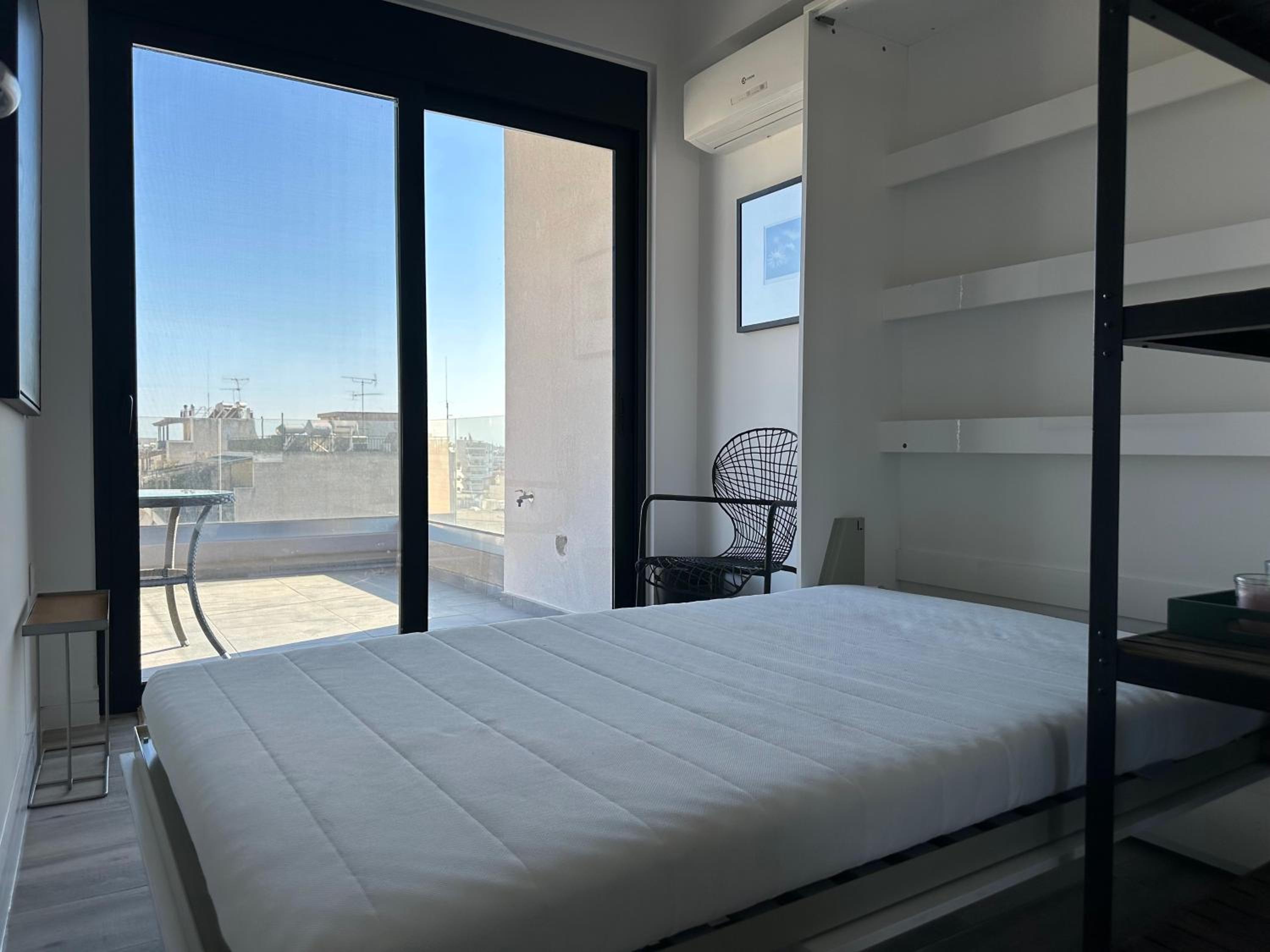 Sky Suite Apartments - Cloud9 in the City