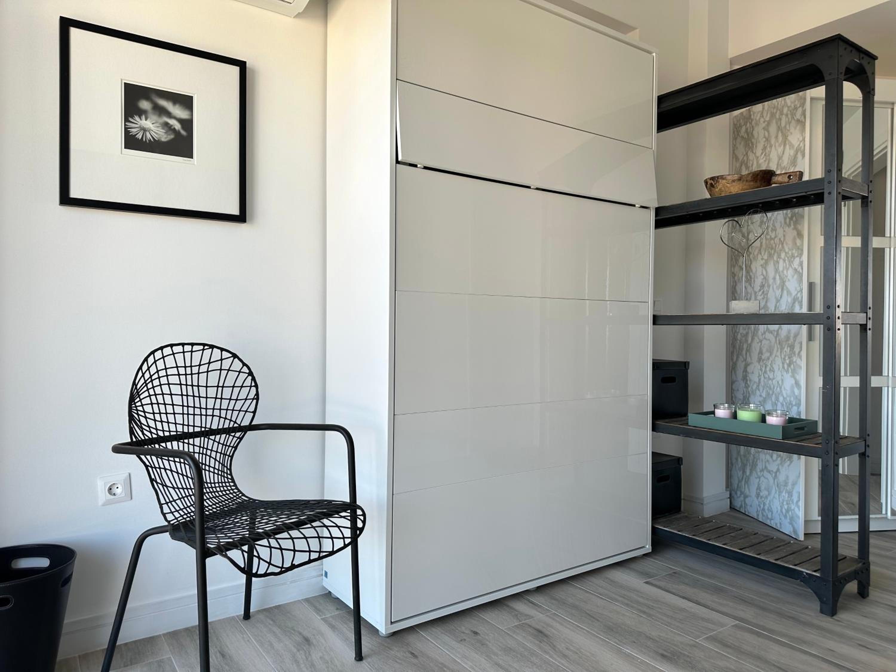Sky Suite Apartments - Cloud9 in the City