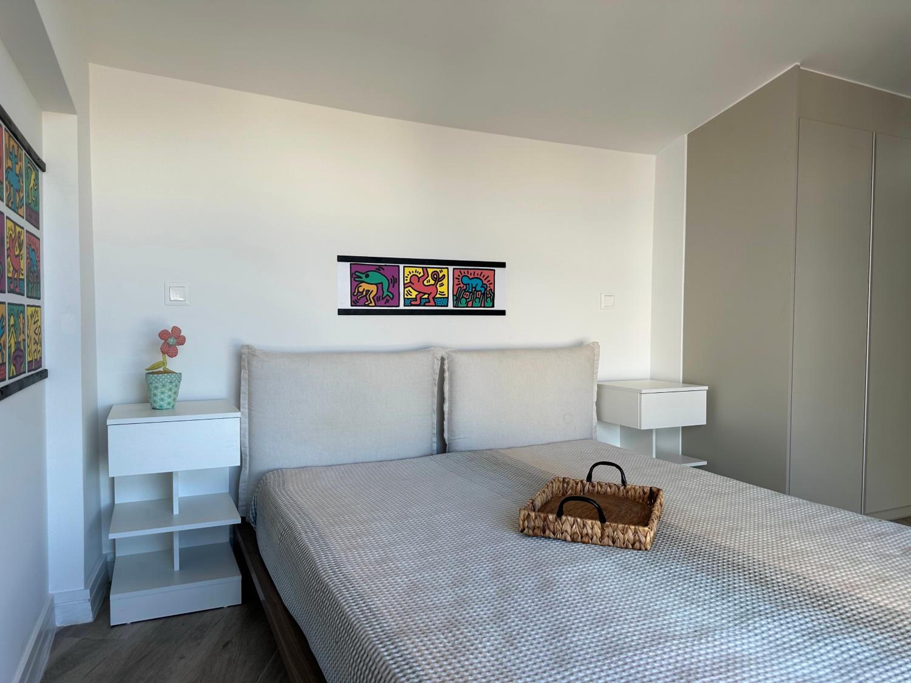 Sky Suite Apartments - Cloud9 in the City
