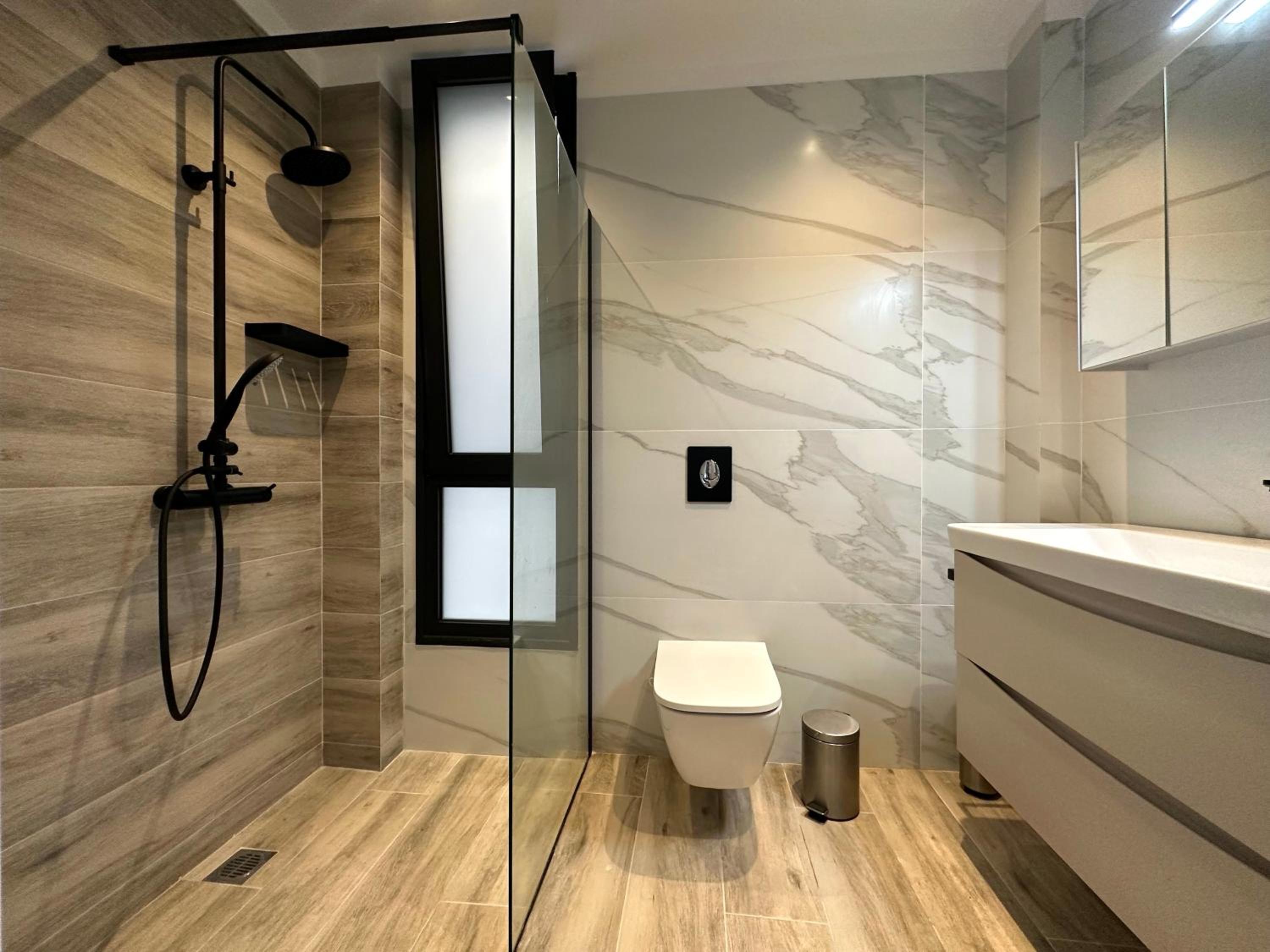 Sky Suite Apartments - Cloud9 in the City