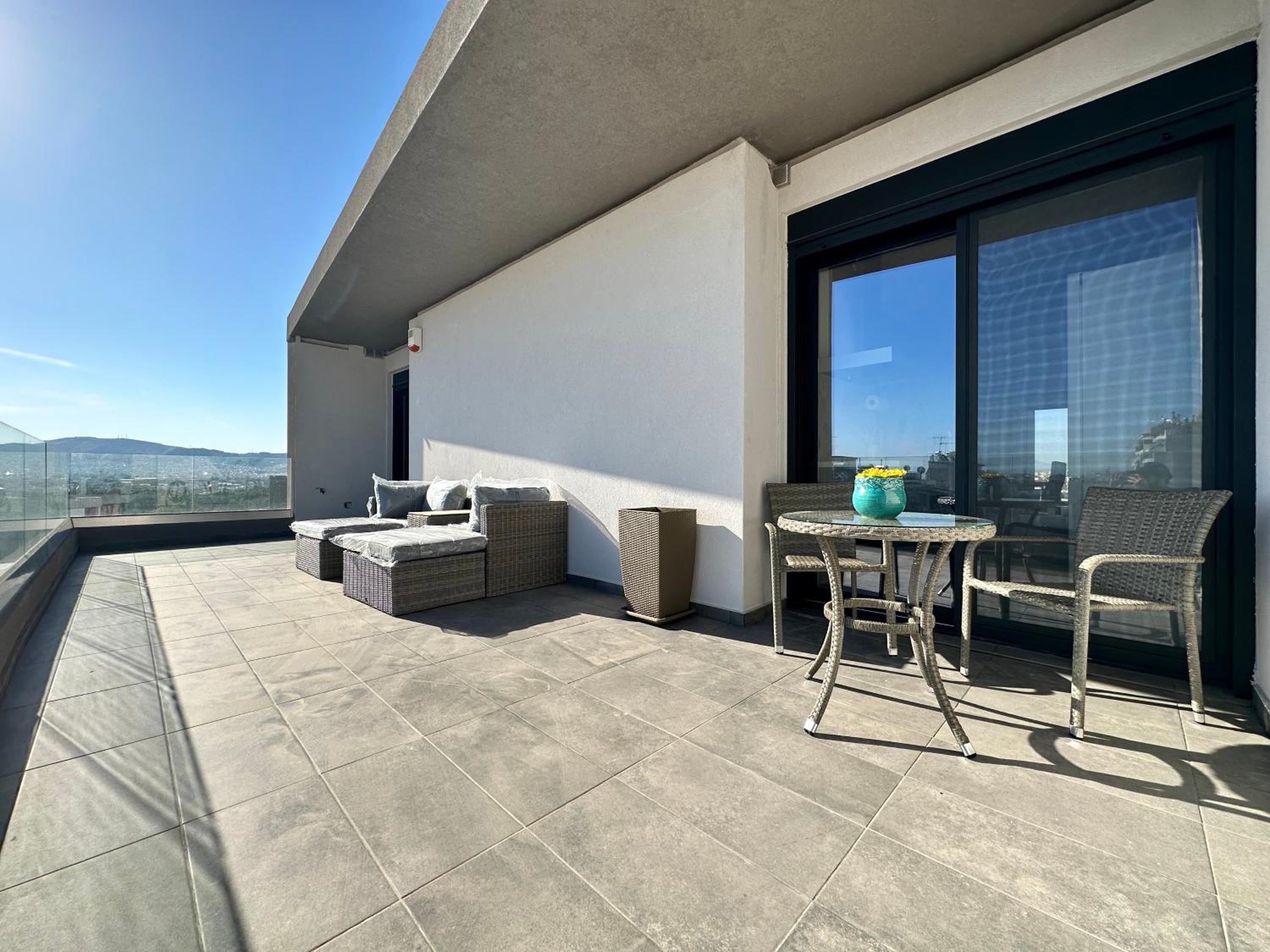 Sky Suite Apartments - Cloud9 in the City