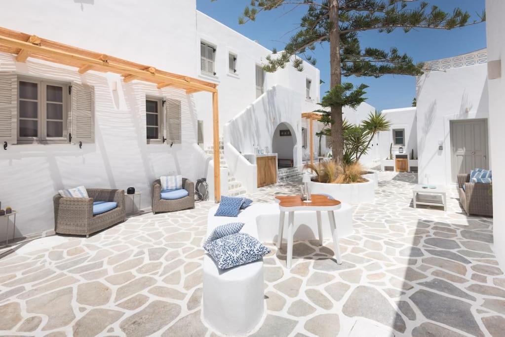 Swell S2 maisonette with private Jacuzzi in Naousa photo 3