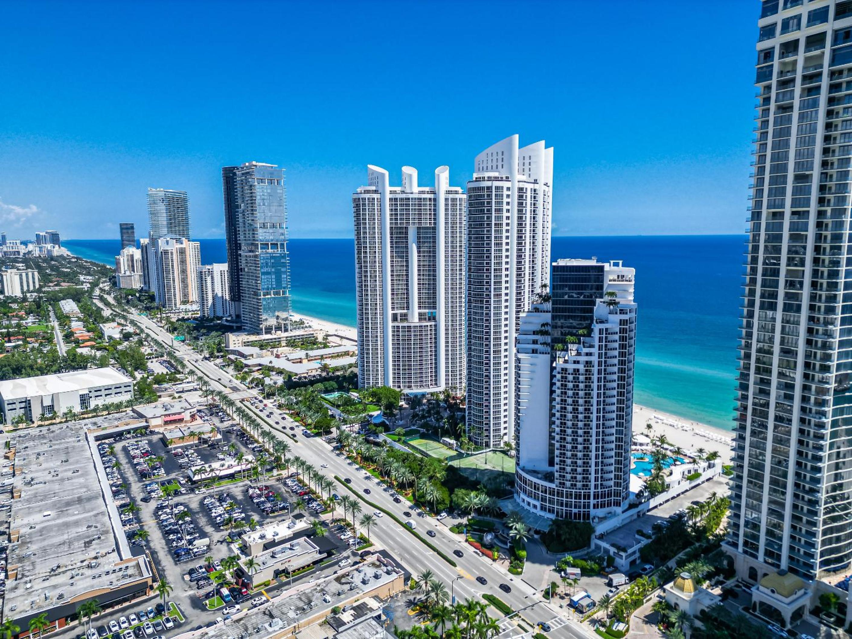 Large Resort Suite in Sunny Isles Beach