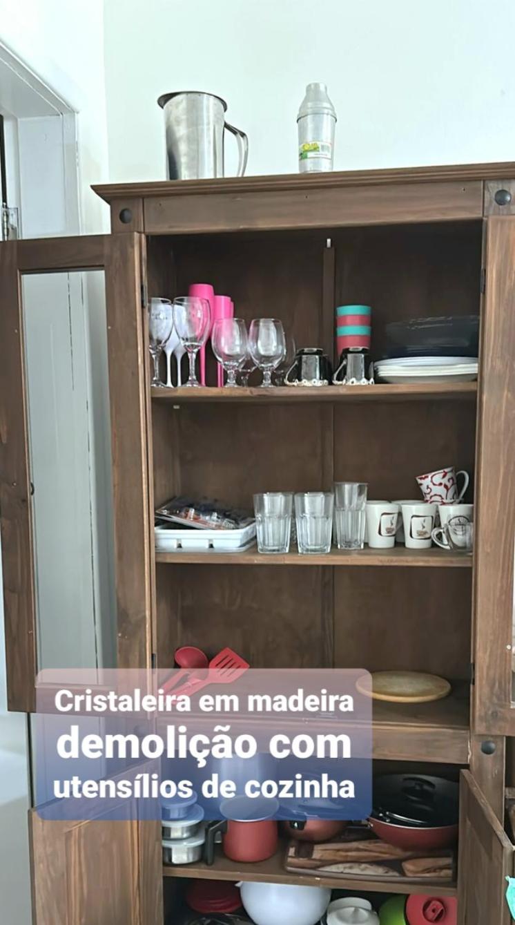 Flat em Juquehy - Condomínio com portaria e com piscina próximo praia