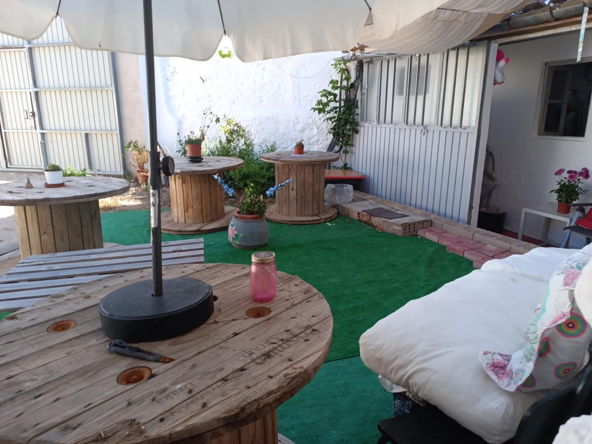 Agradable casa con zona de relax y aparcamiento