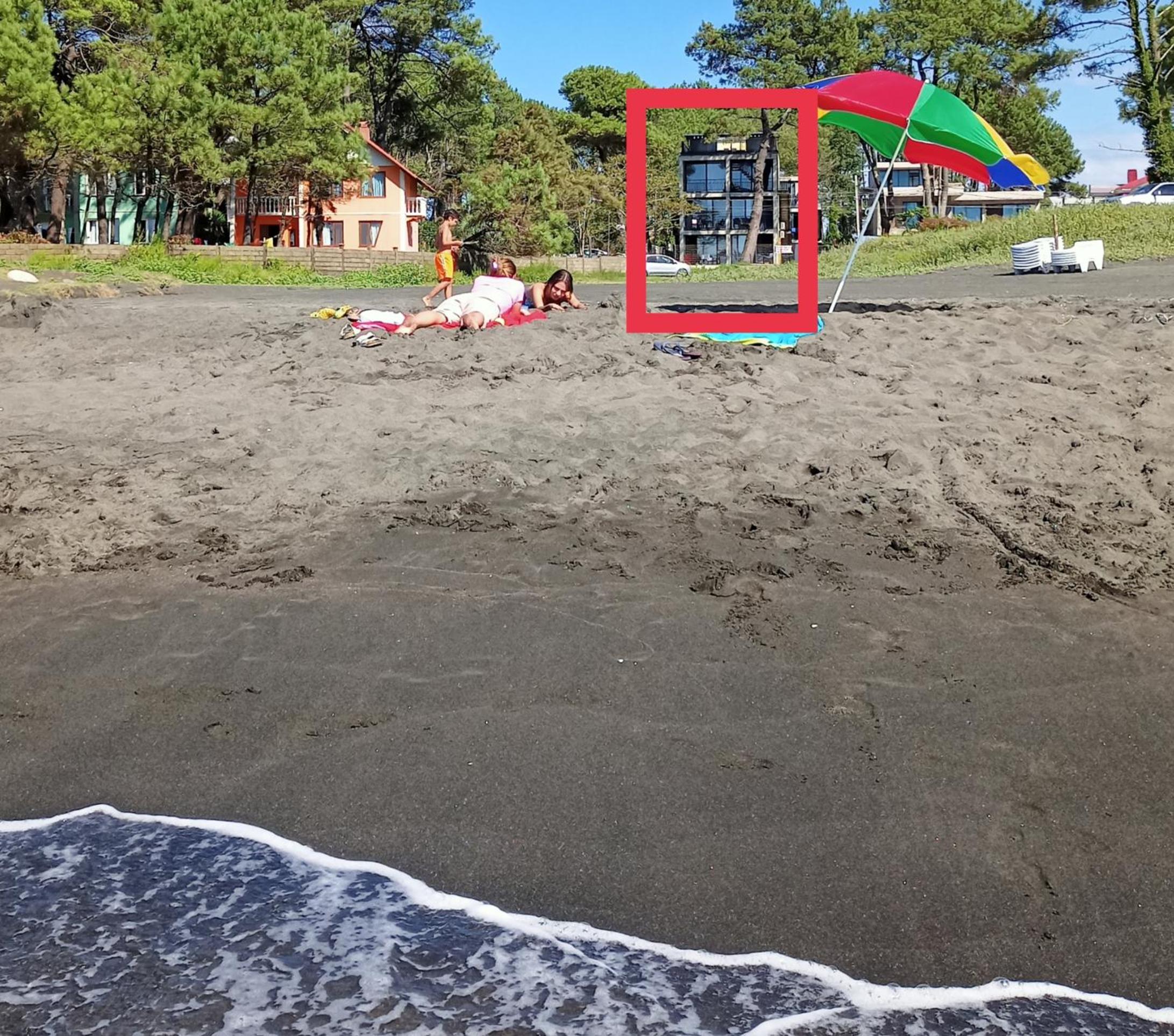 Villetta Di Mare and Sea front apartment check both