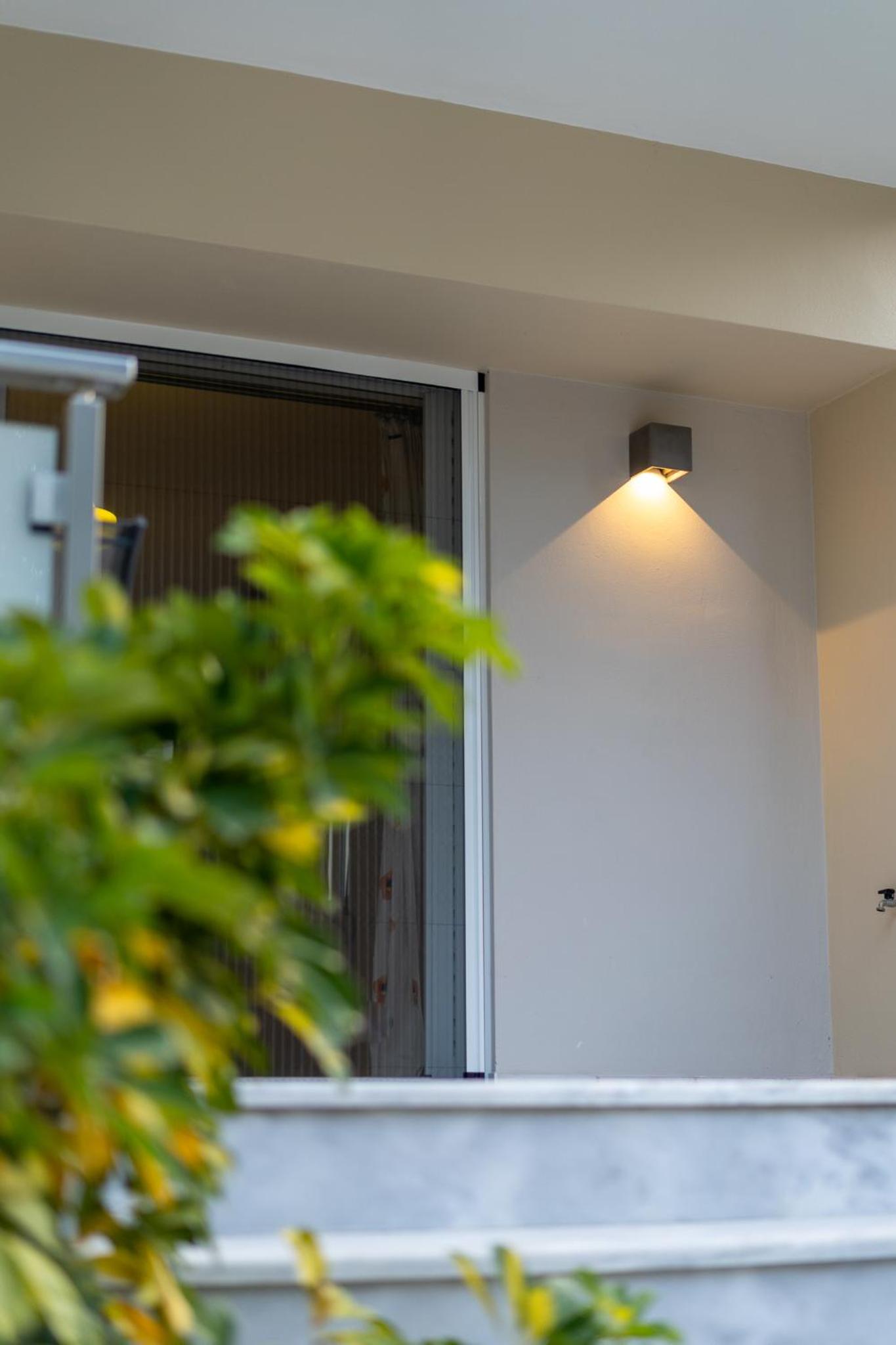 Comfortable 3-Bedroom Seaside Maisonette