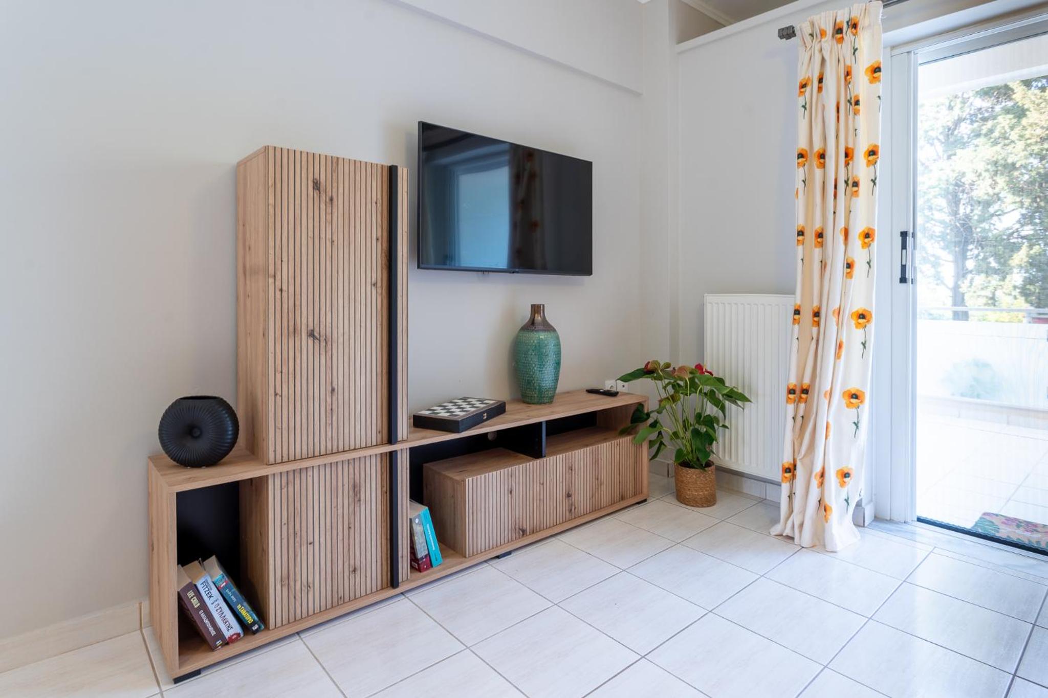 Comfortable 3-Bedroom Seaside Maisonette