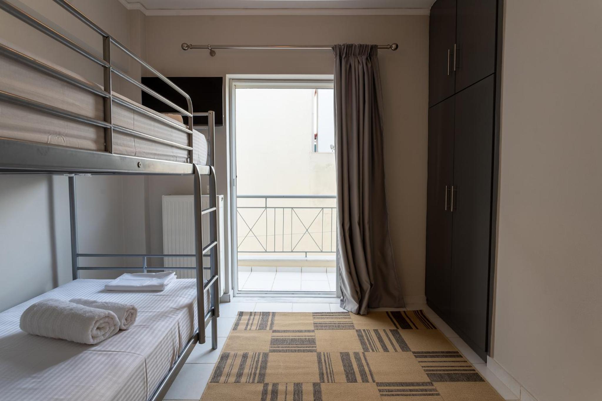Comfortable 3-Bedroom Seaside Maisonette