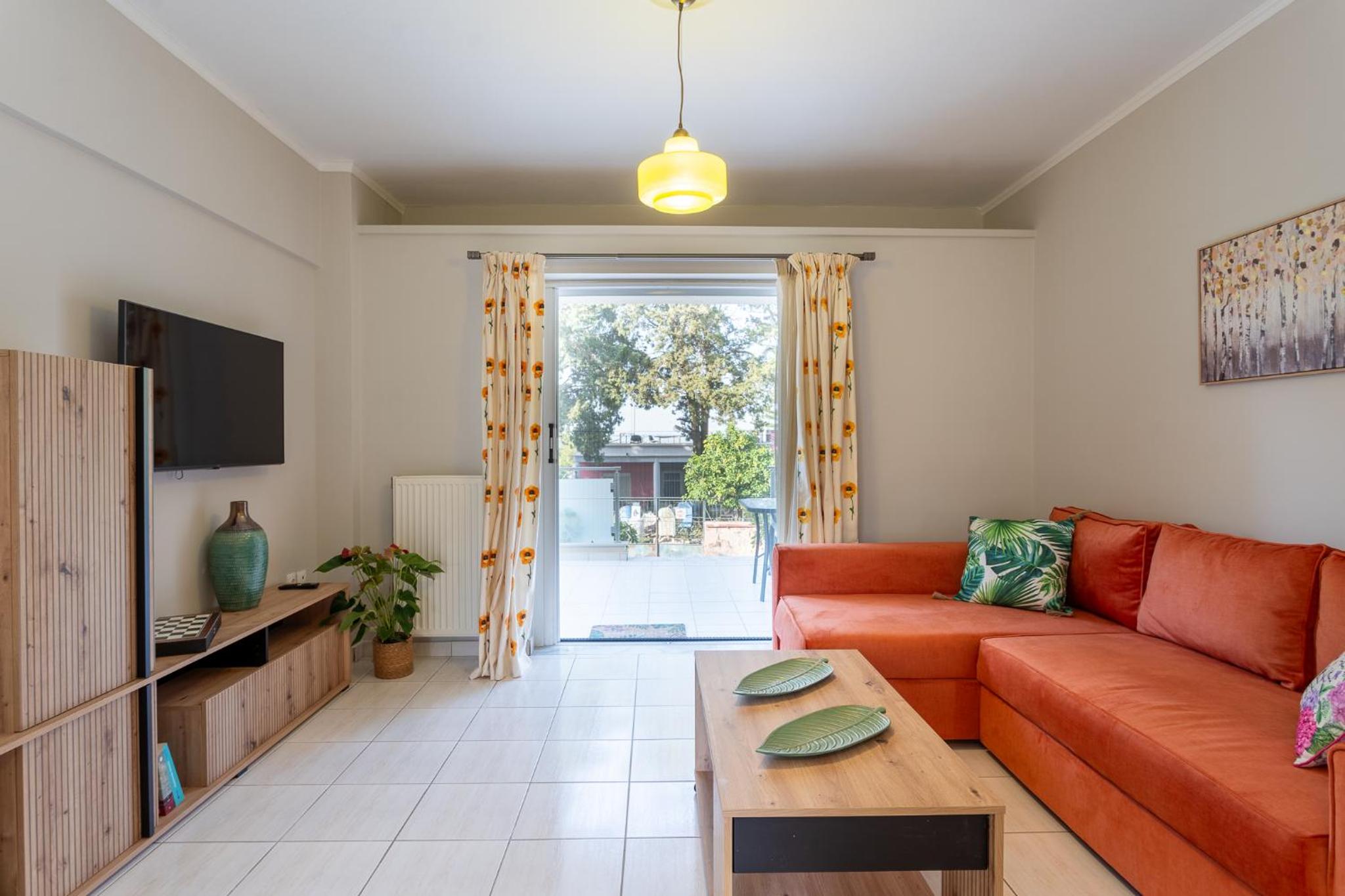 Comfortable 3-Bedroom Seaside Maisonette