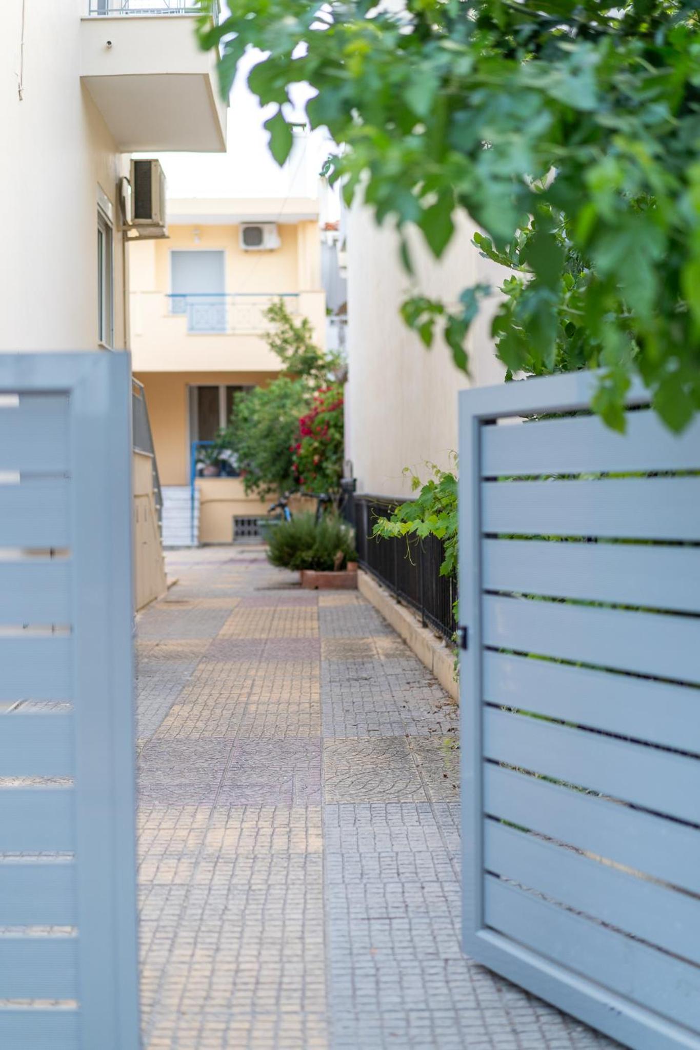 Comfortable 3-Bedroom Seaside Maisonette