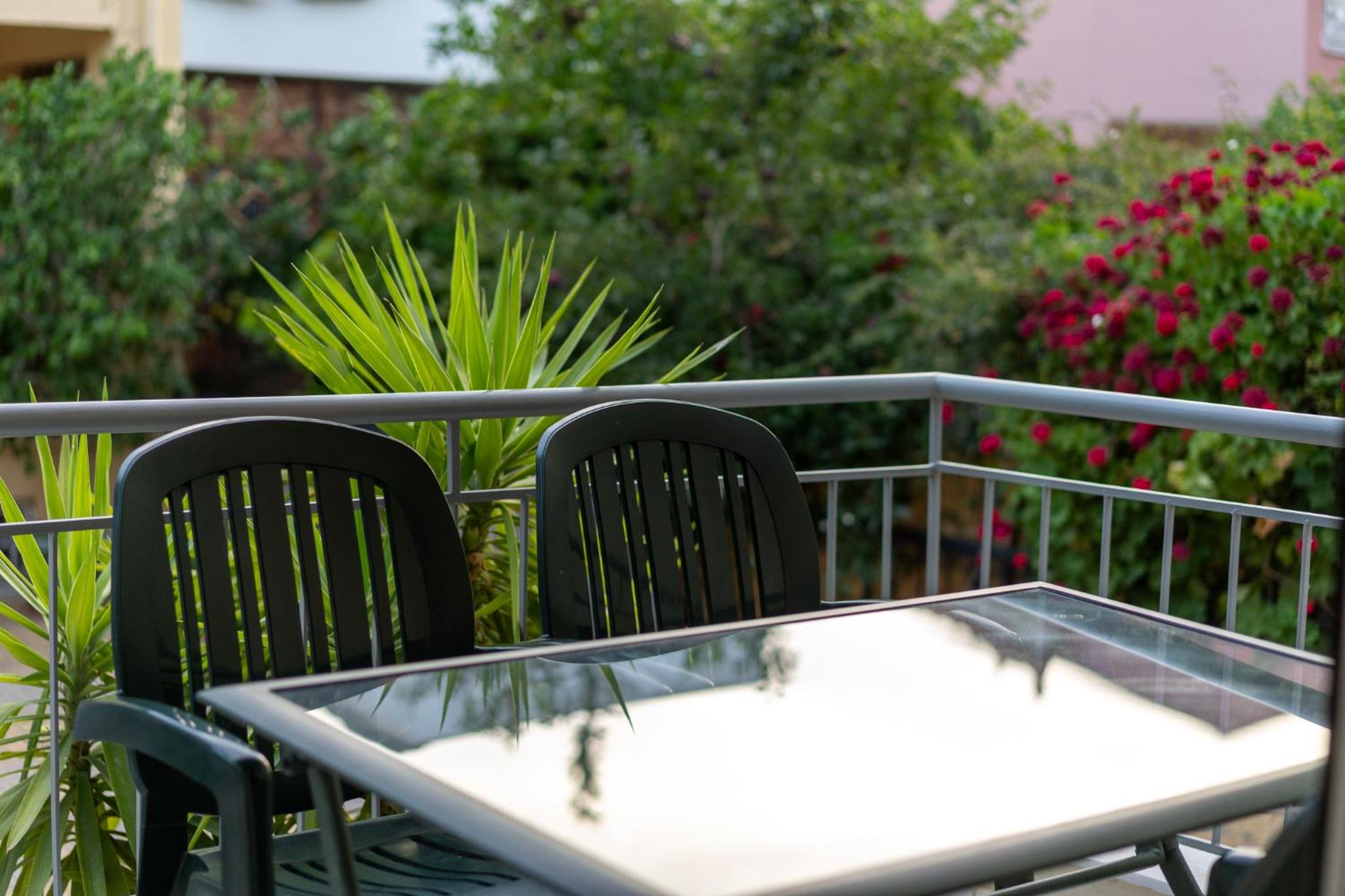 Comfortable 3-Bedroom Seaside Maisonette