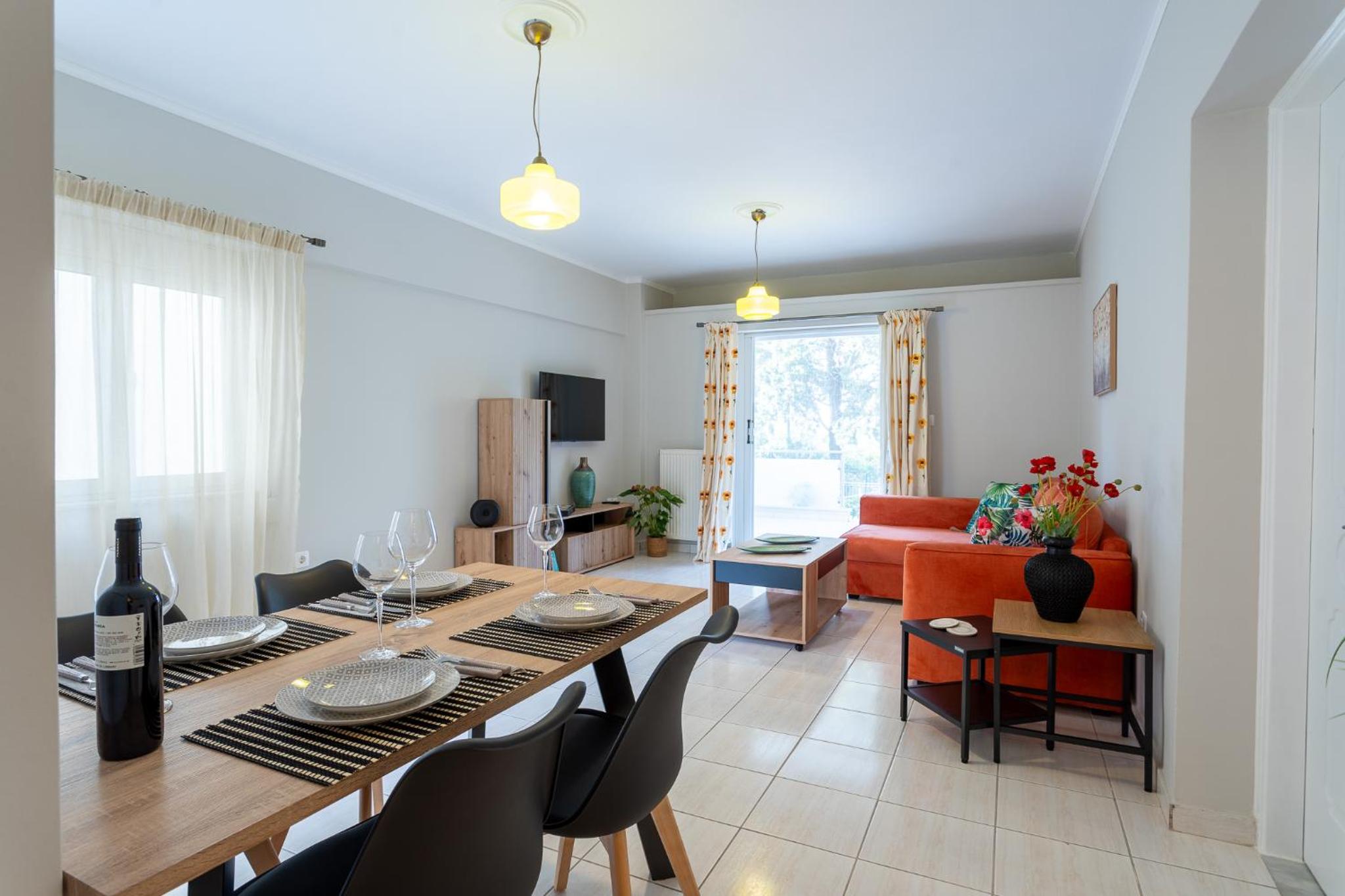 Comfortable 3-Bedroom Seaside Maisonette