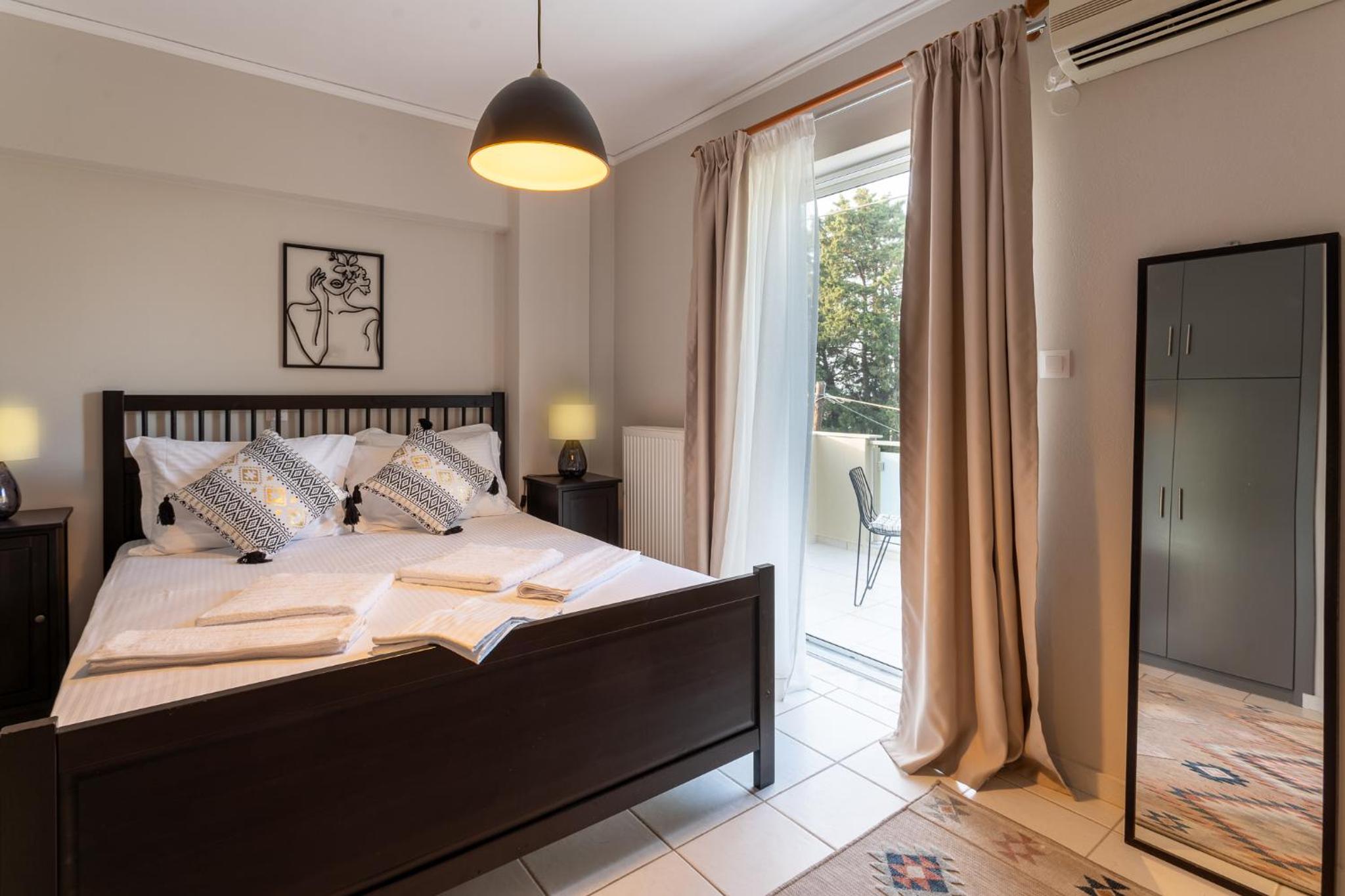 Comfortable 3-Bedroom Seaside Maisonette