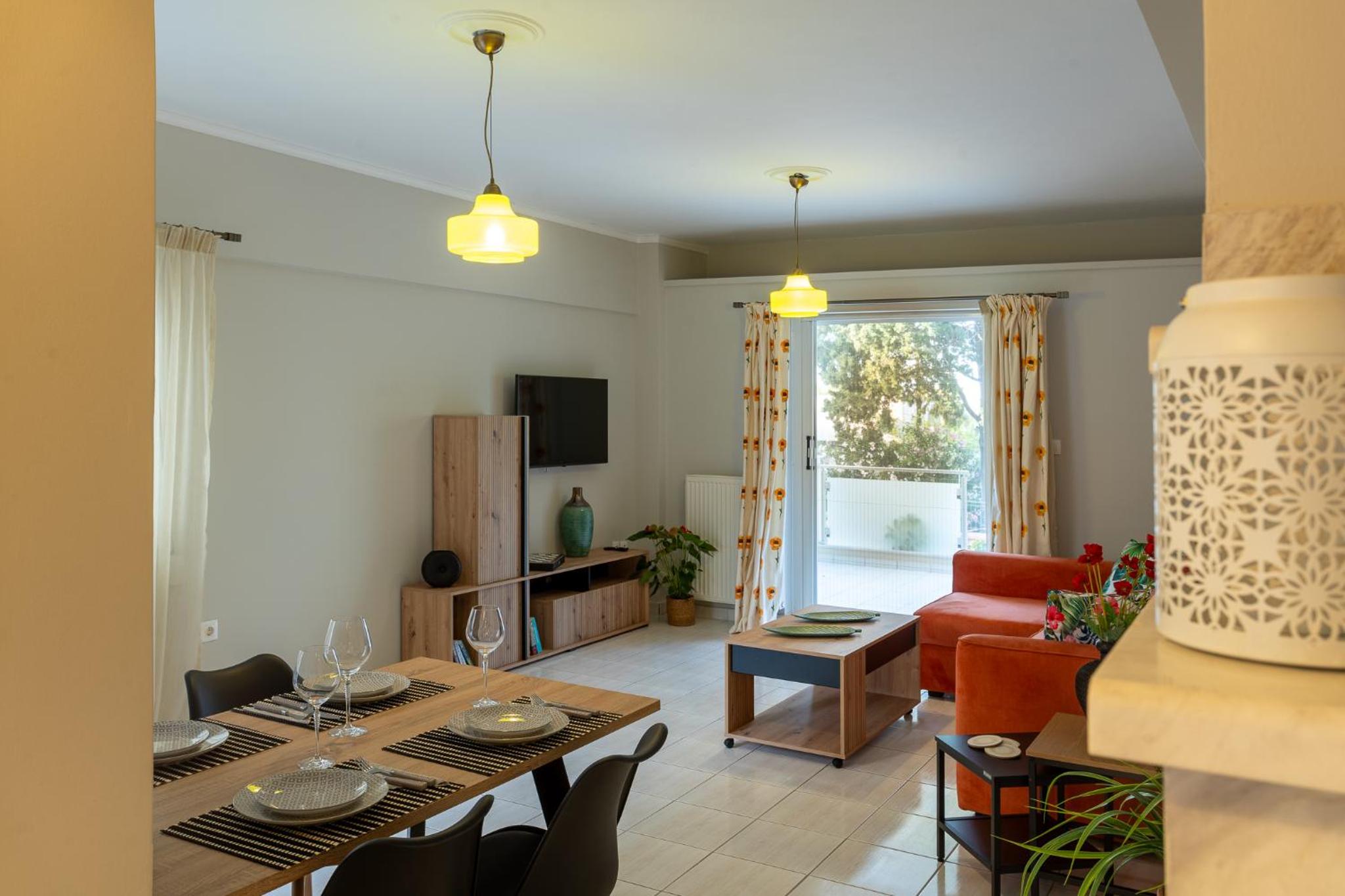 Comfortable 3-Bedroom Seaside Maisonette