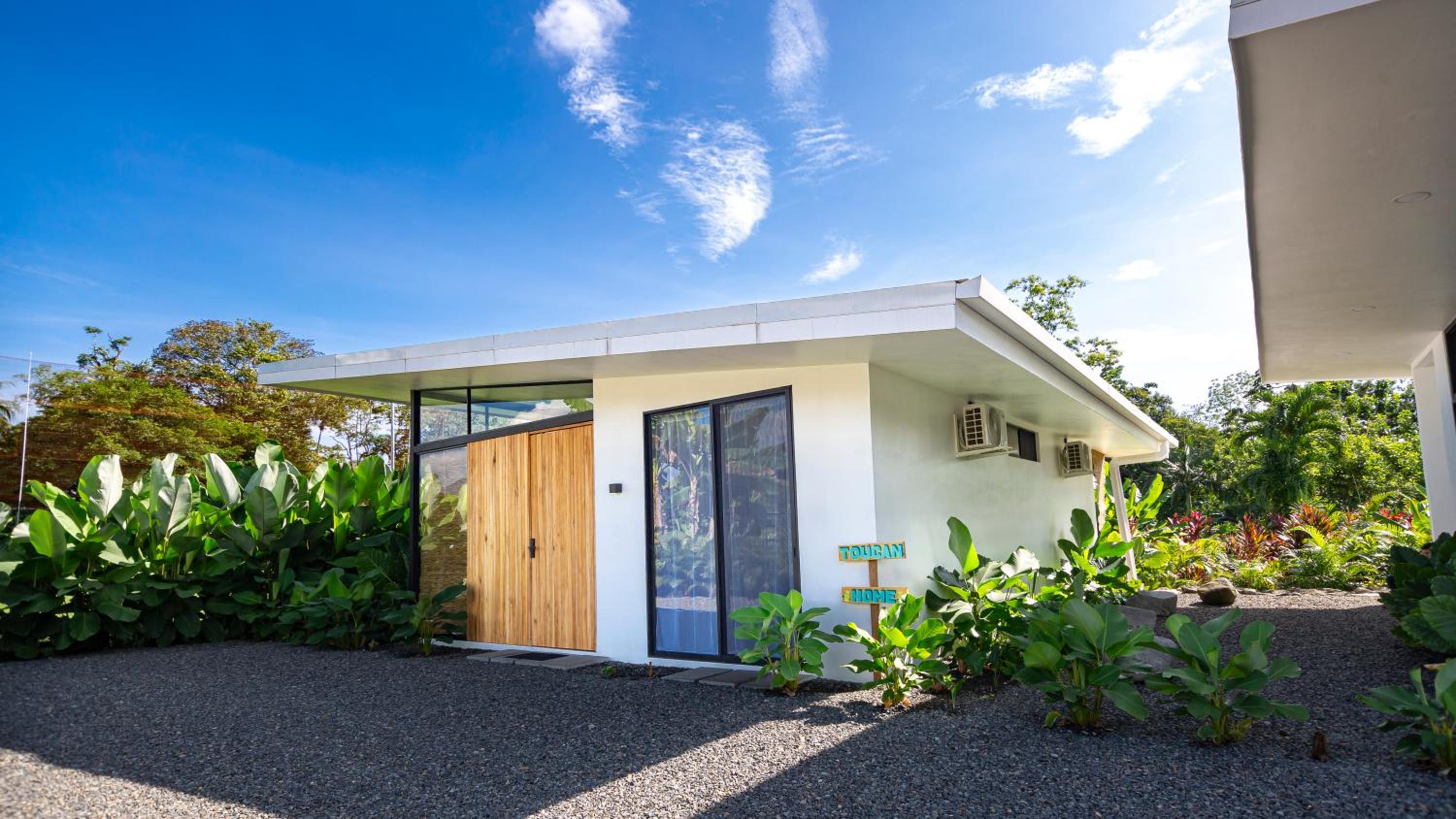 Toucan home