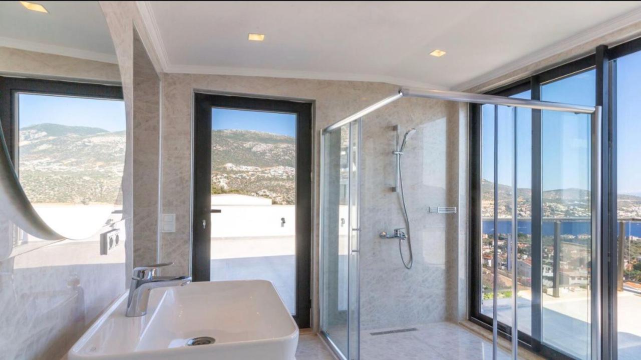 Villa Mirade 2 view 3