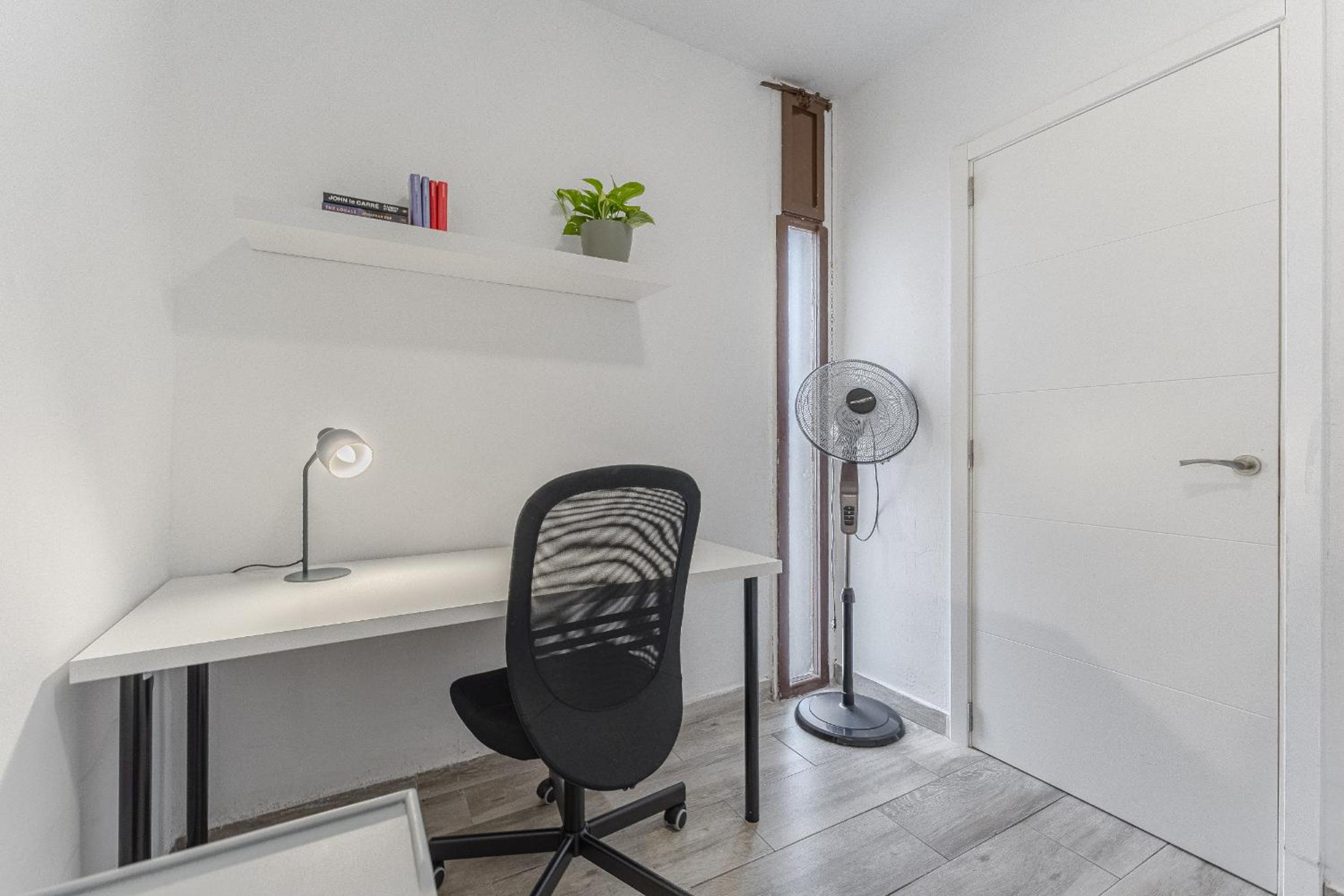 Primavera Tranquil Retreat 2-Bedroom Apartment with Balcony, Garden View & Fiber WiFi view 5