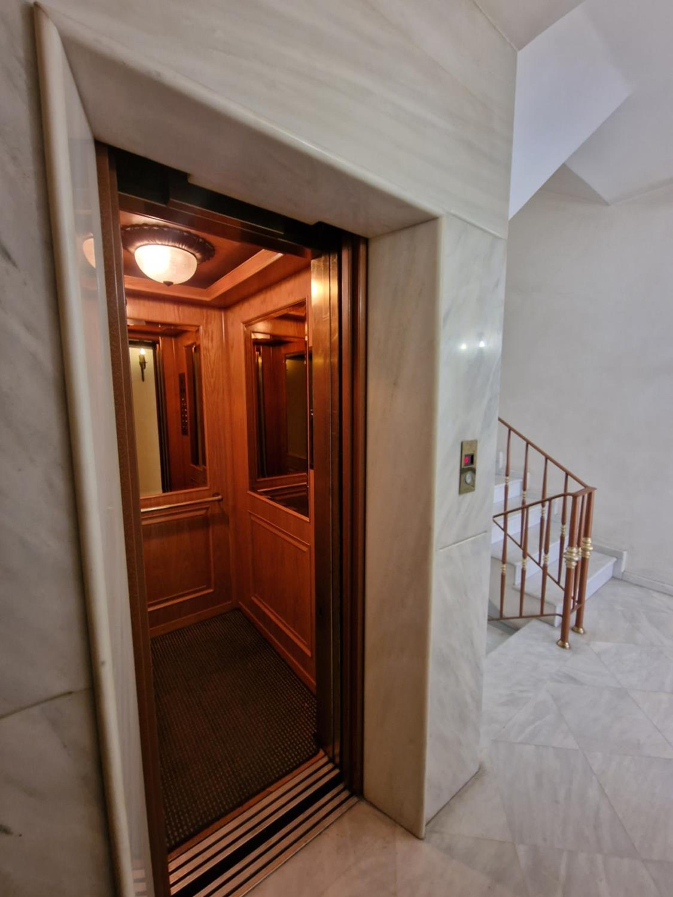 4 Squares Apartments - Rooftop Apartment view 5