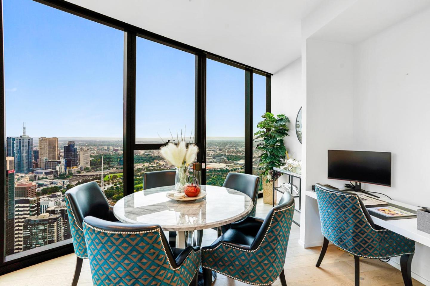 Tammex Luxury Properties - Melbourne Square