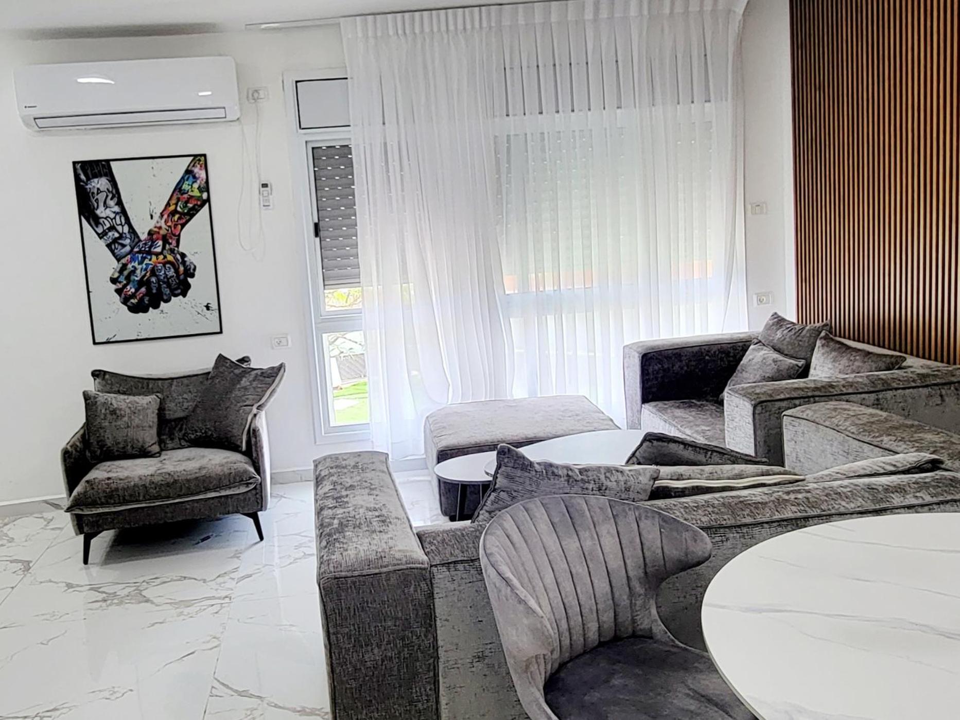 Beautiful Apartment in Ramat Gan Deluxe Suite Next to SHEBA Hospital view 2