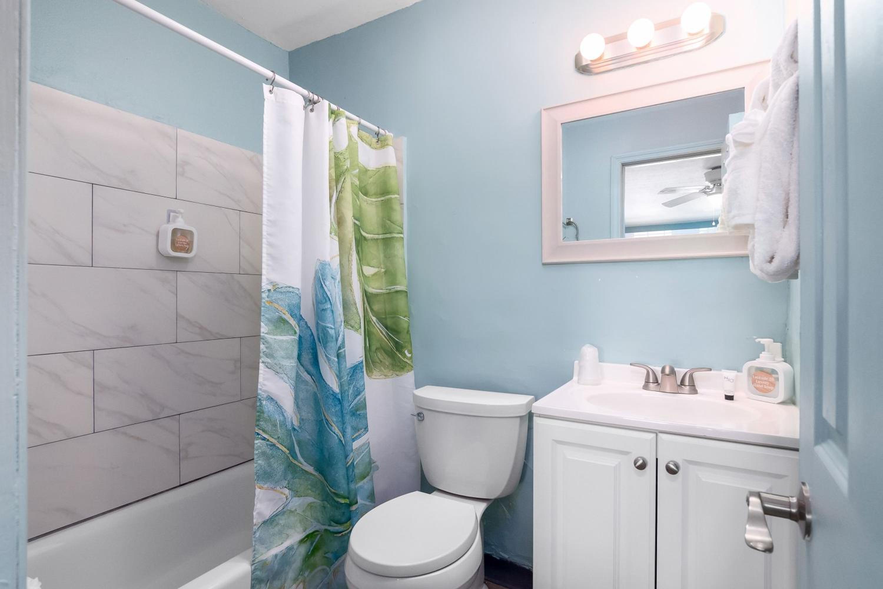 Latitude 26 Waterfront Boutique Resort - Fort Myers Beach