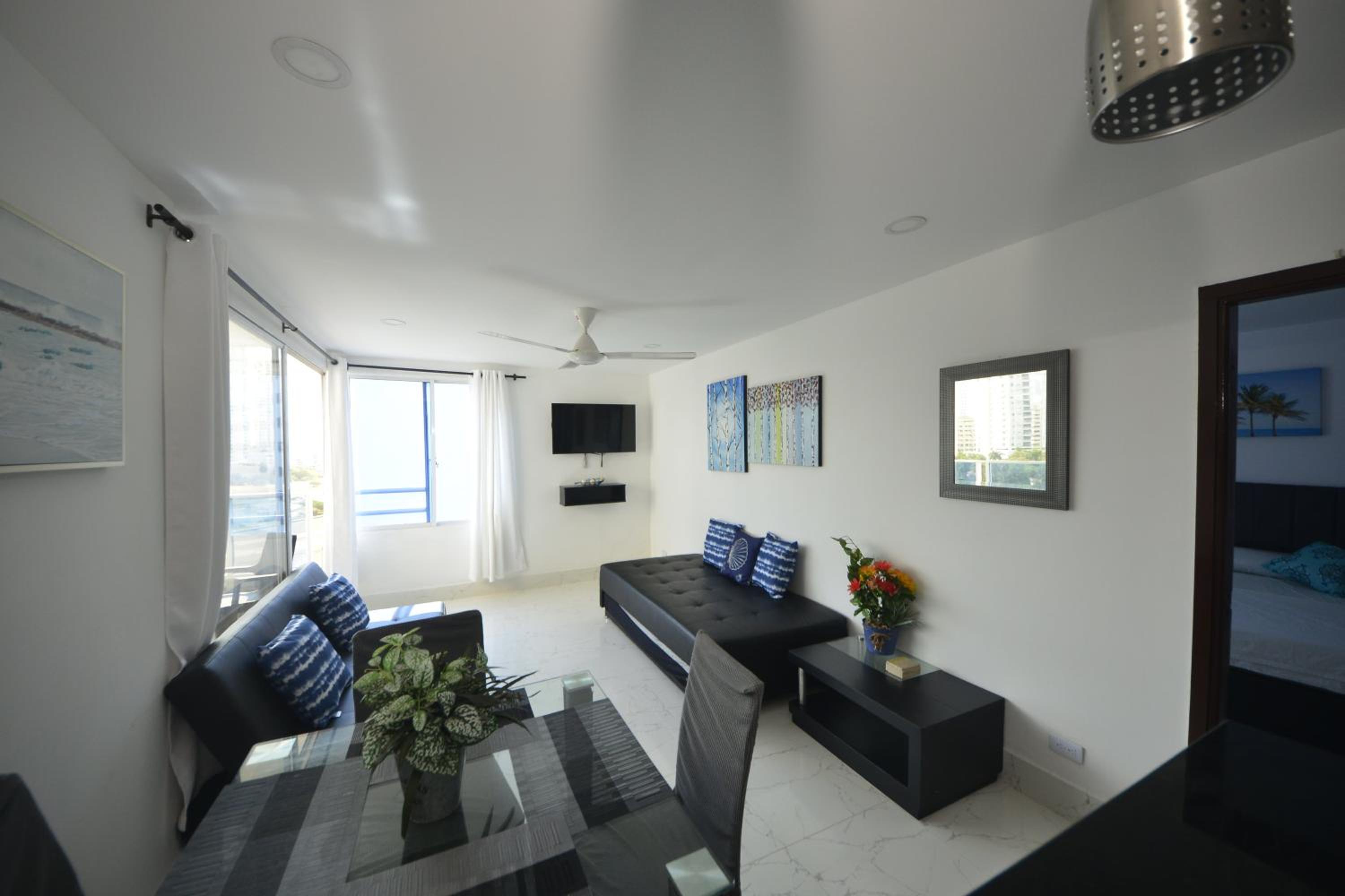 Bienesweb Apartamentos Conquistador Premium