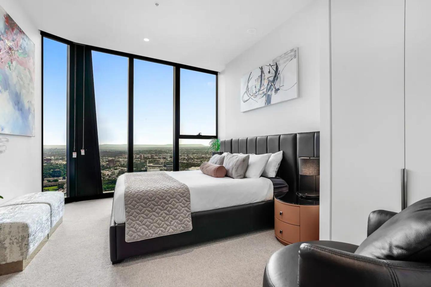 Tammex Luxury Properties - Melbourne Square