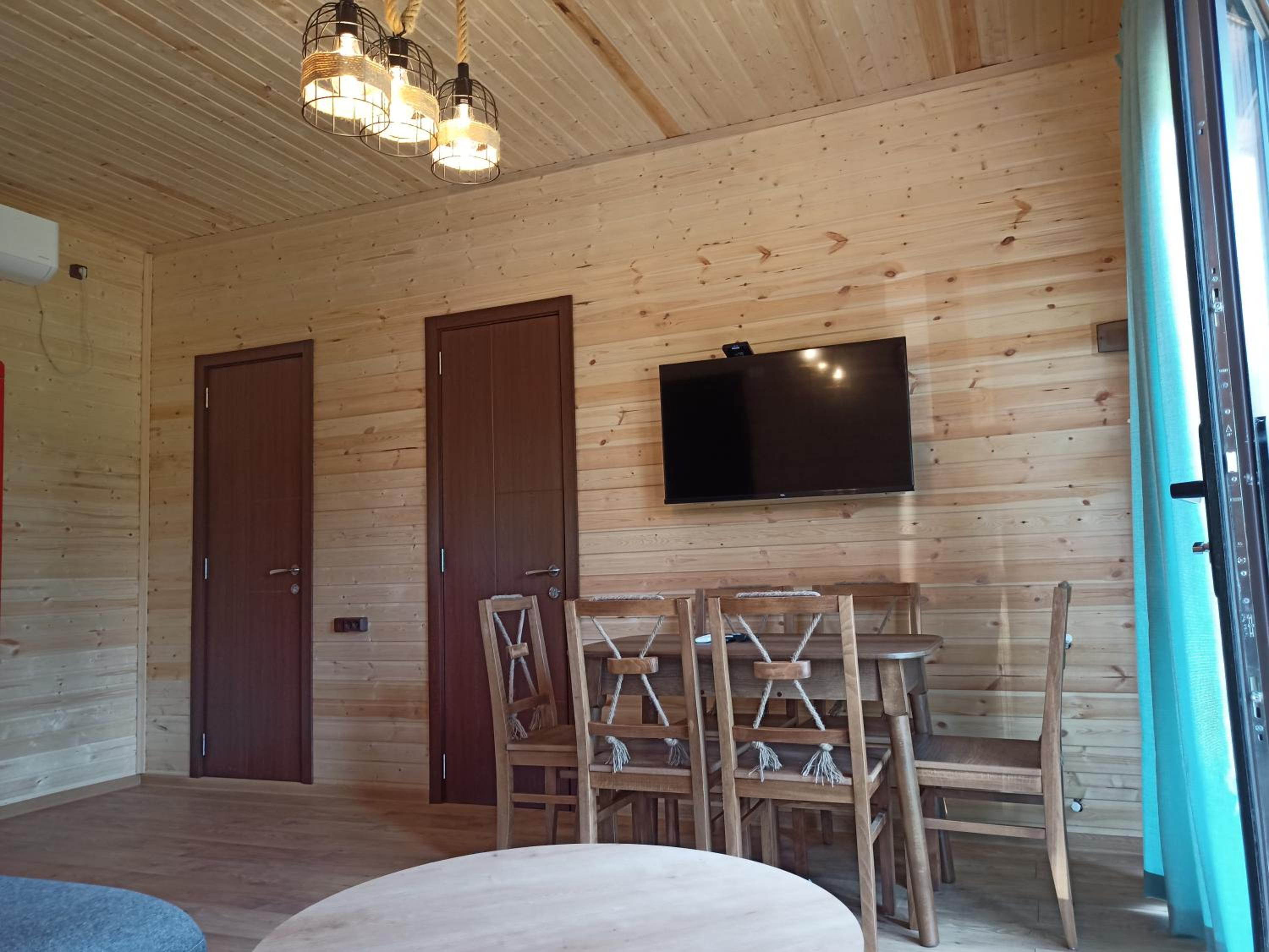 Villetta Di Mare and Sea front apartment check both