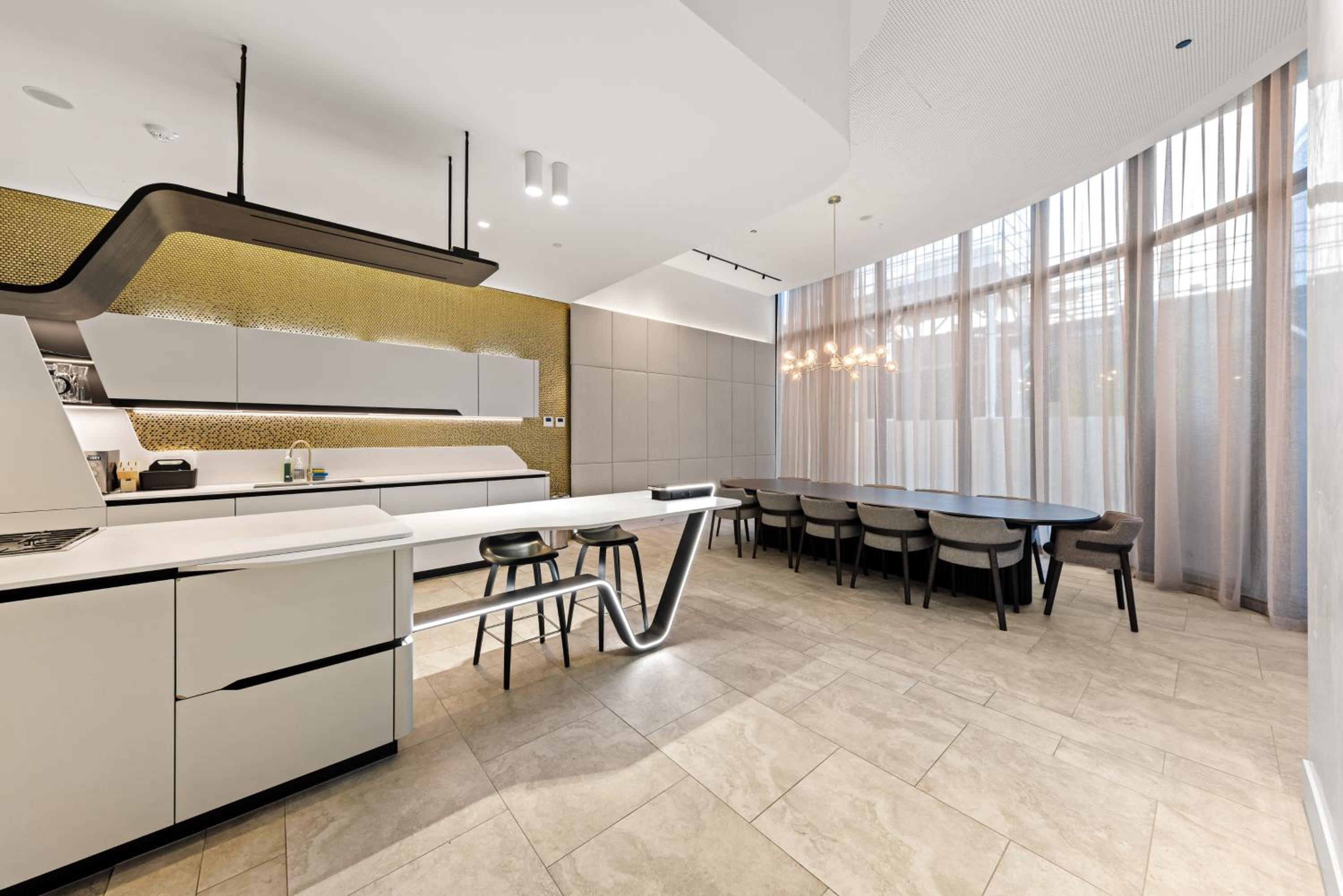 Convenient One Bedroom Apartment in Docklands