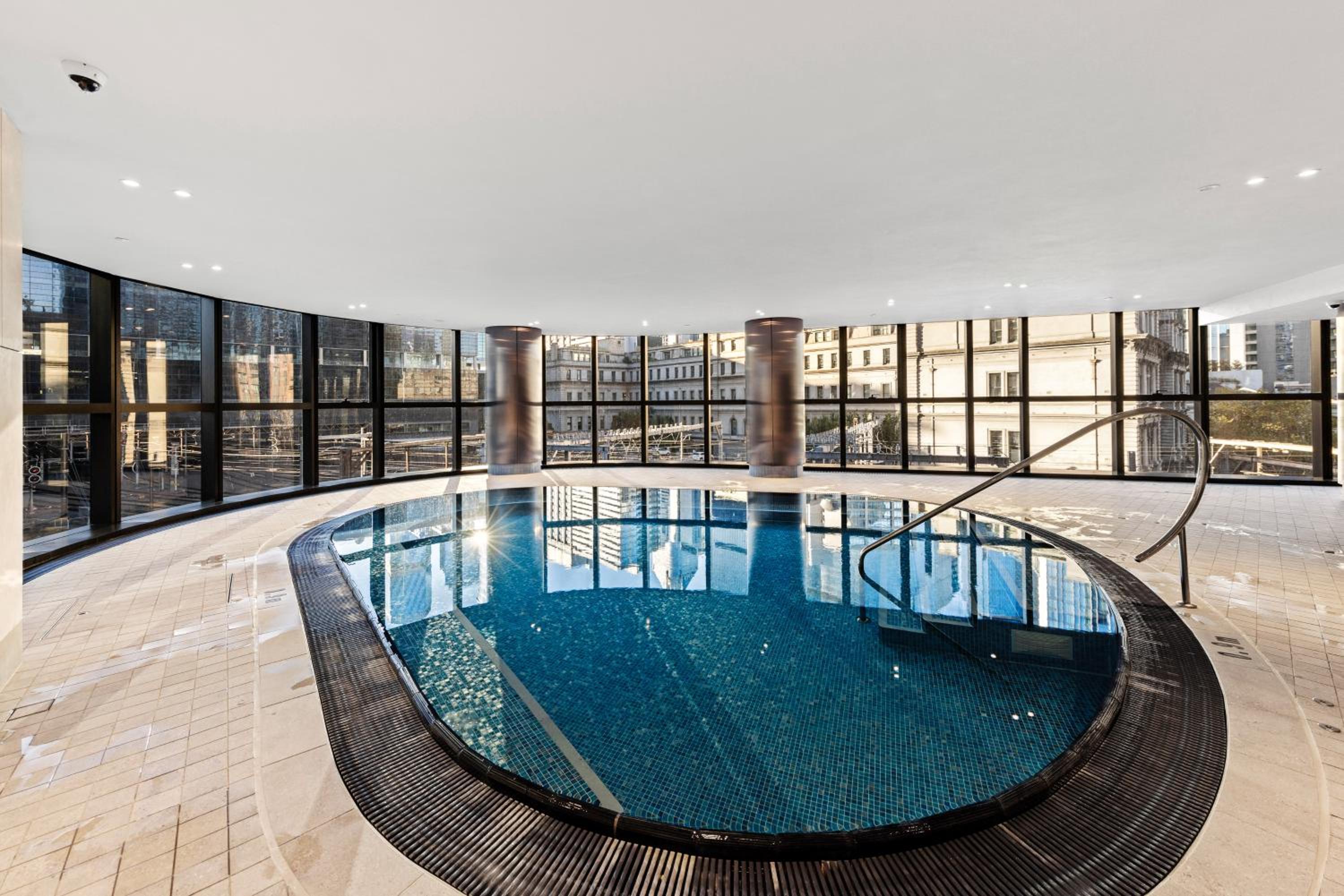 Convenient One Bedroom Apartment in Docklands