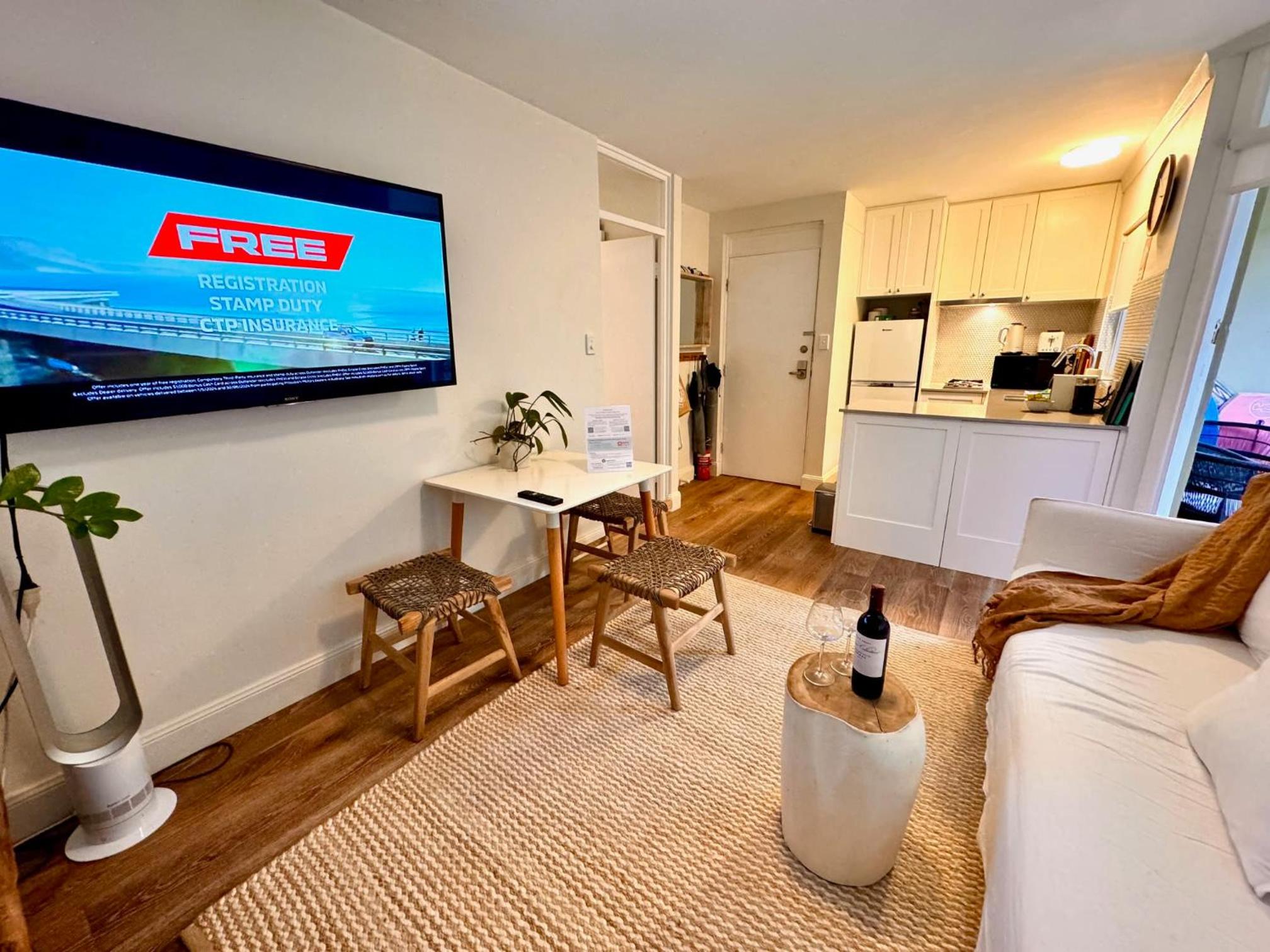 Cozy Manly Beachside Apartment
