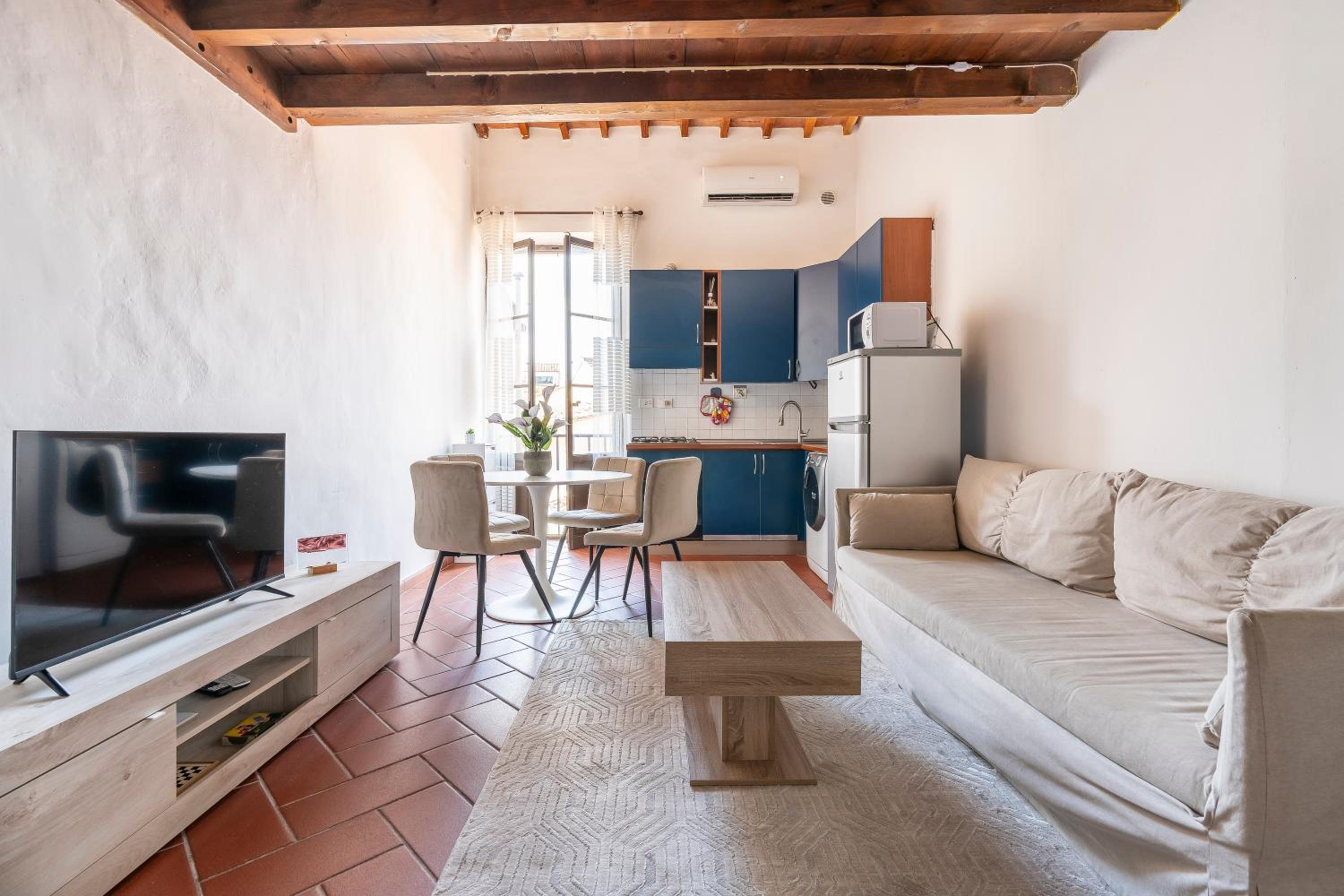 [Piazza Santo Spirito] Appartamento con 2 Camere Matrimoniali