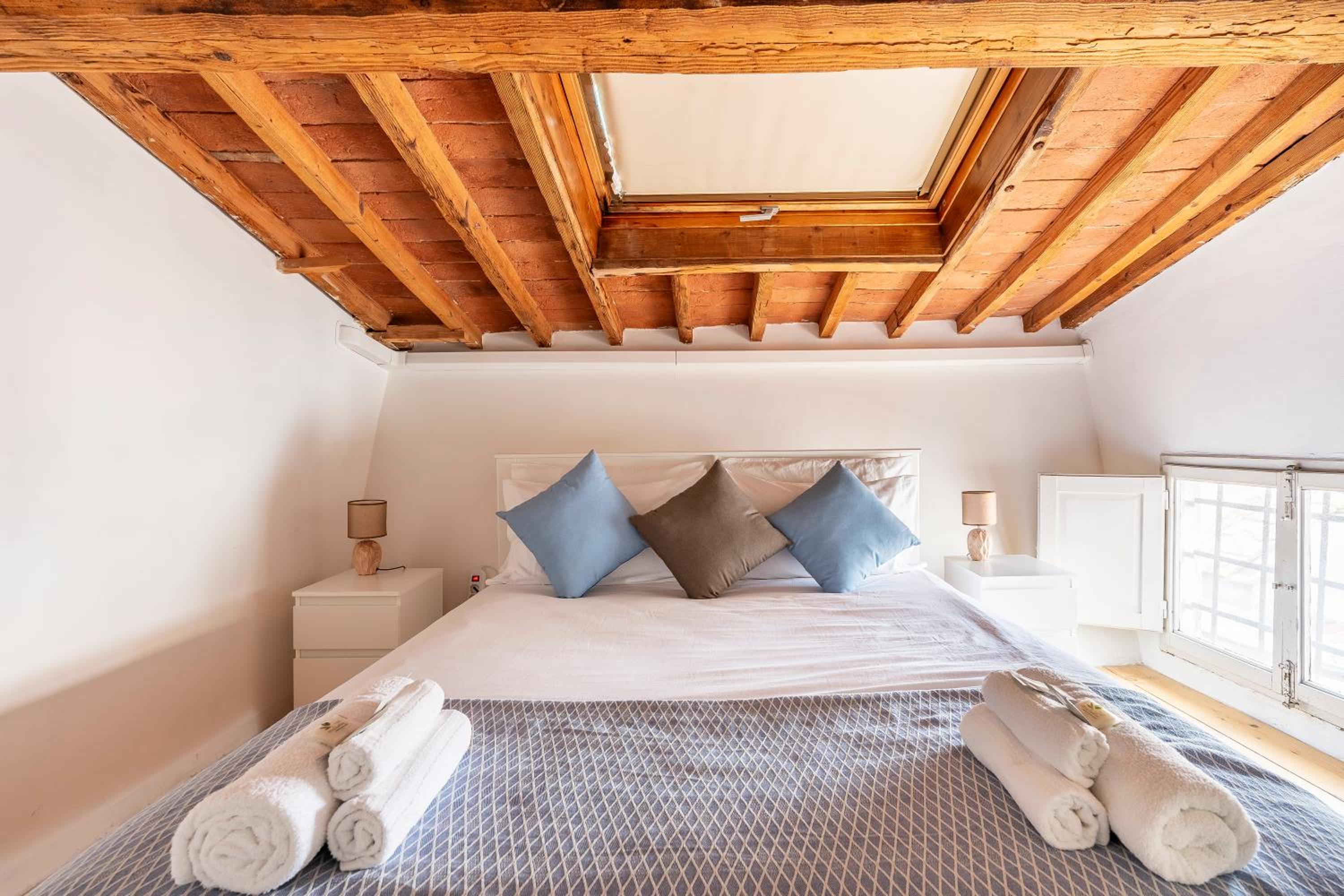 [Piazza Santo Spirito] Appartamento con 2 Camere Matrimoniali