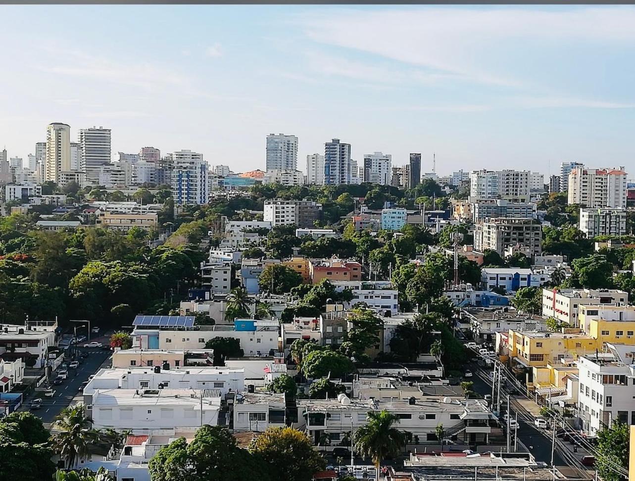 Spectacular Condominium between the city and the sea