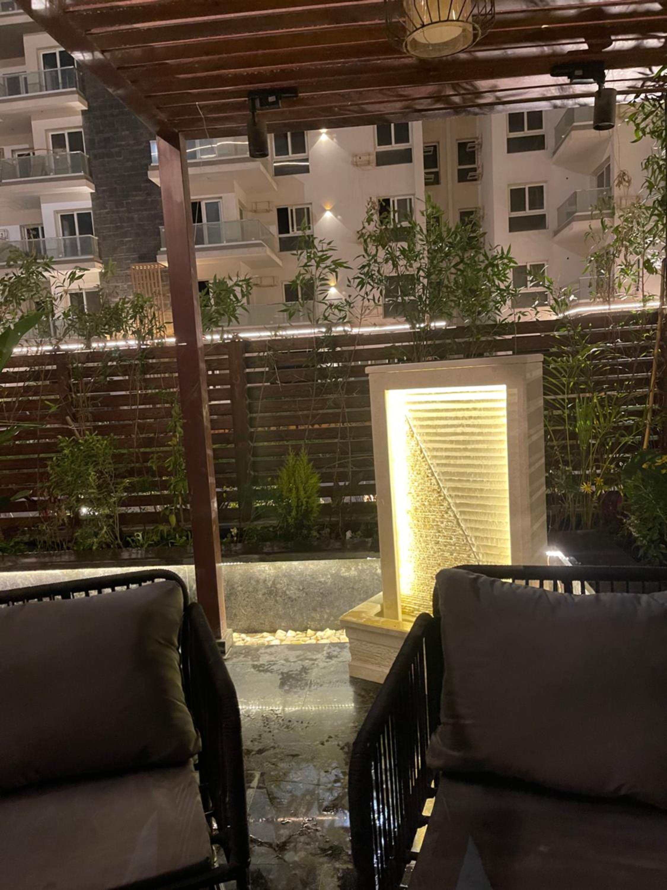 Dream stay apartment at Mountain View I city new cairo transportation service available