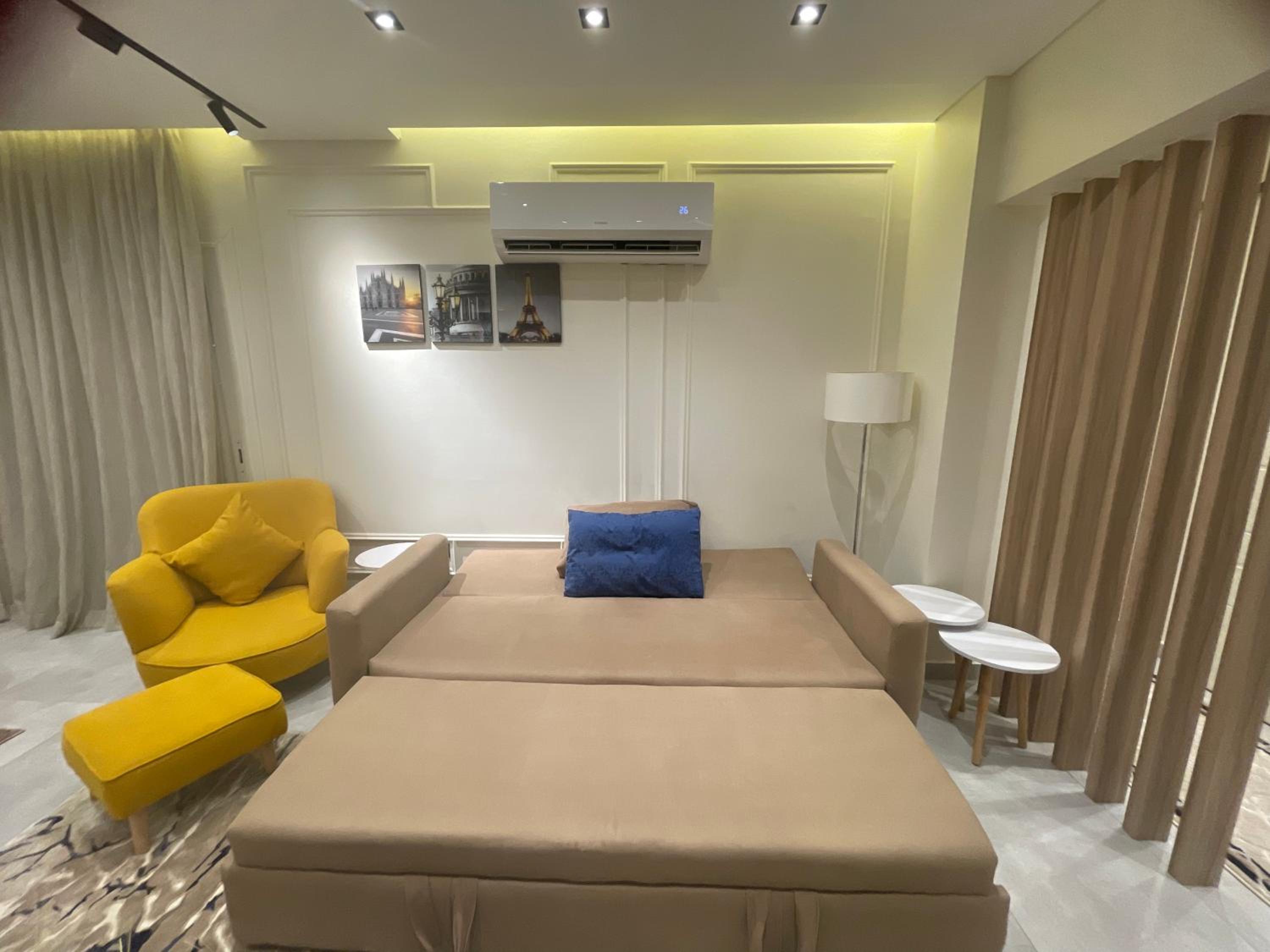 Dream stay apartment at Mountain View I city new cairo transportation service available