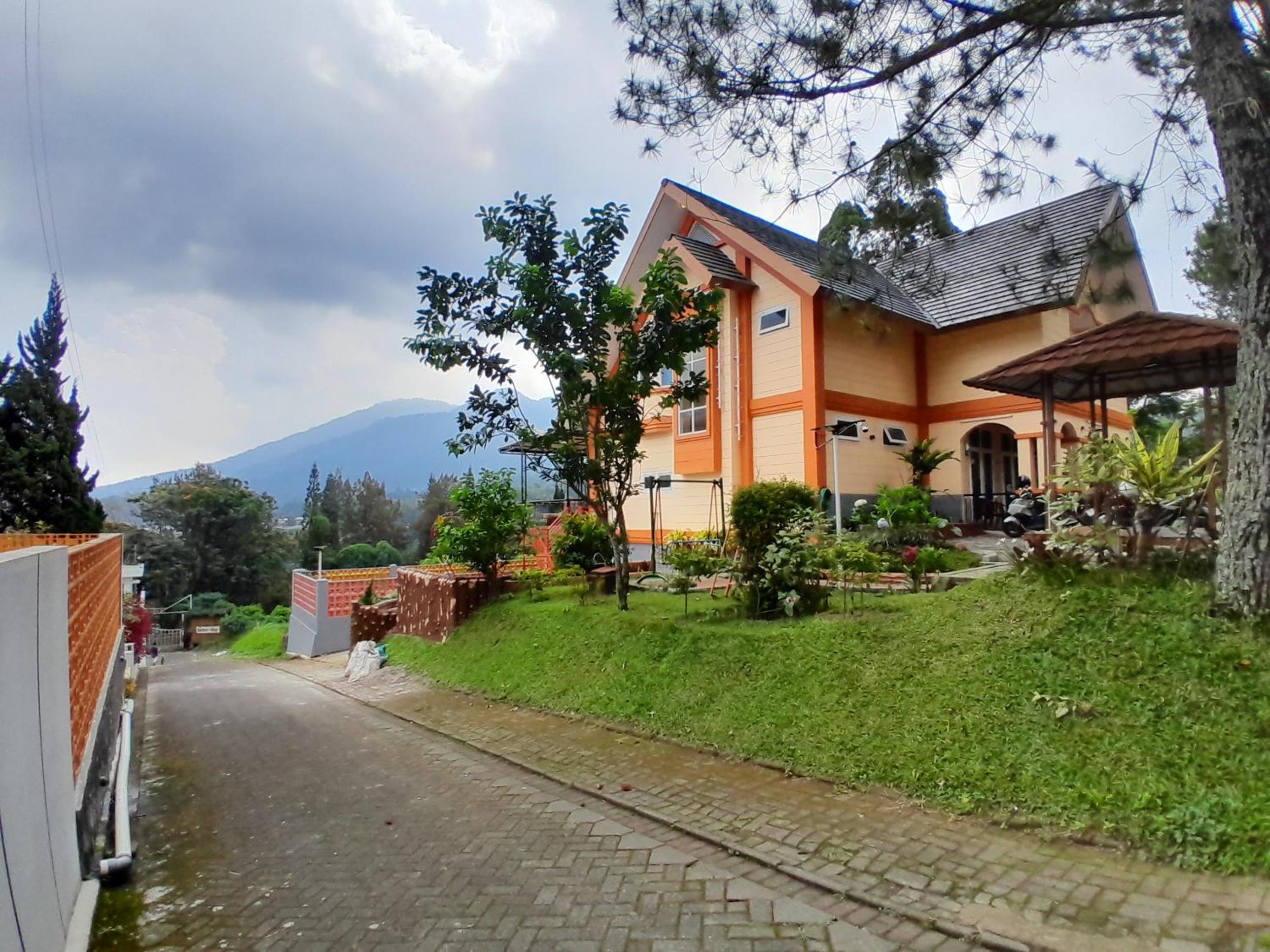 Villa Dinar E-Ride view 2