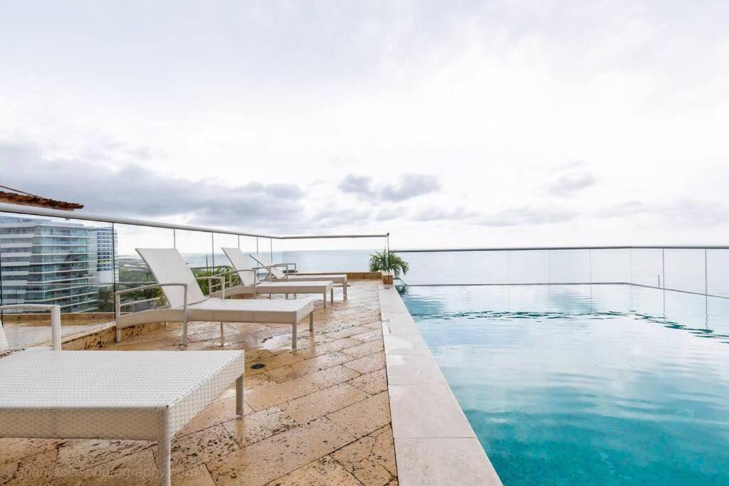 Mejor Vista al Mar, 3 alcobas, Piscina, 3Jacuzzi