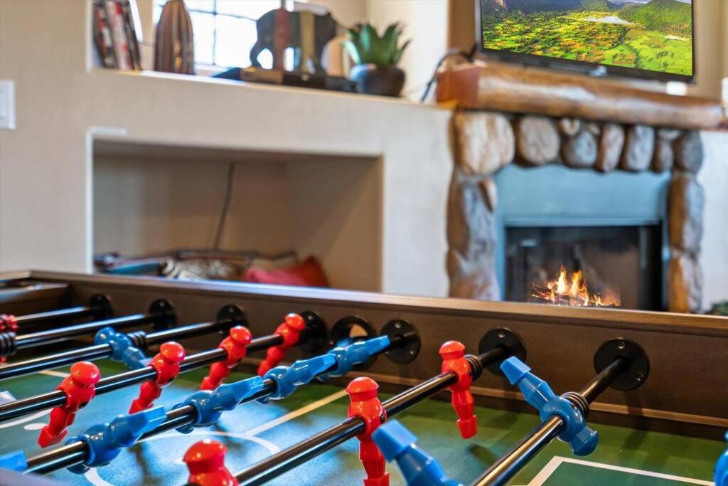 Cabin with Wild Horses, Fireplace, Dog Friendly & StarLink view 3