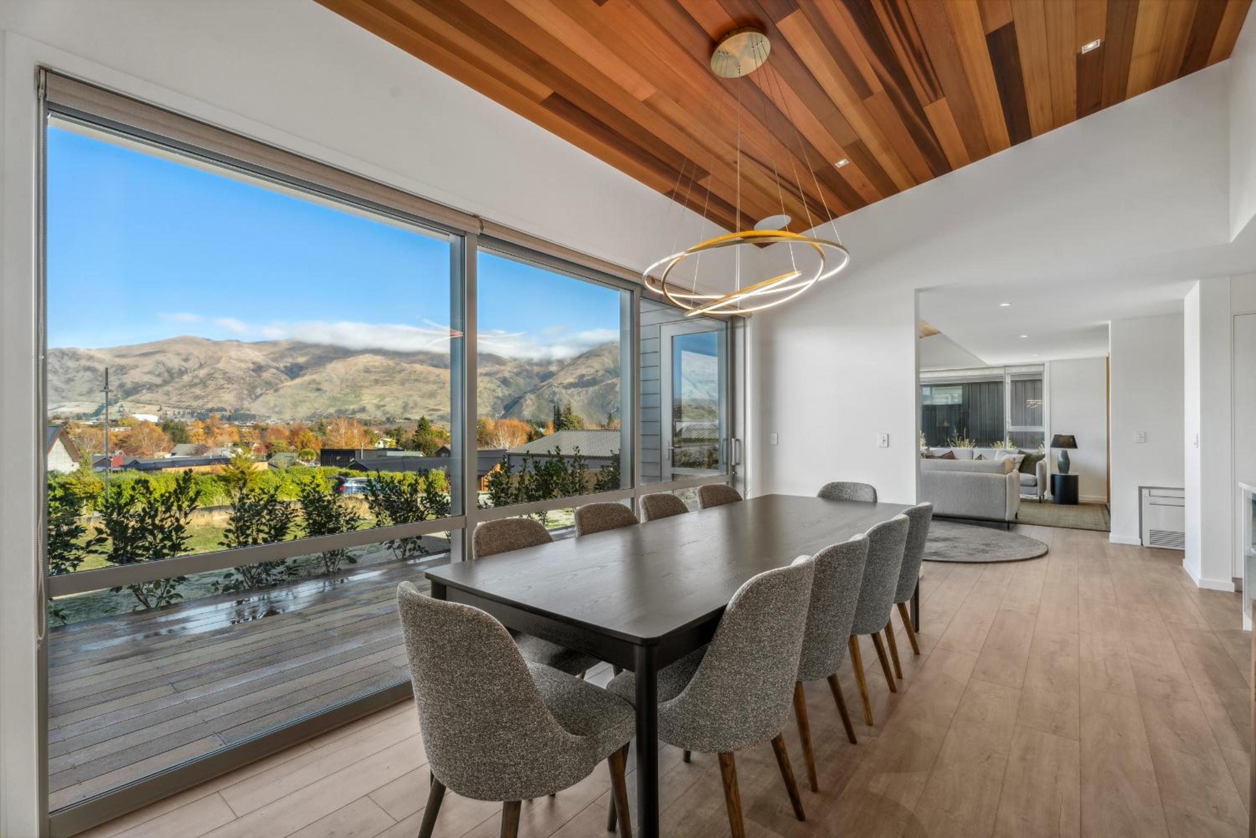 Clearview Vista - Wanaka Holiday Home