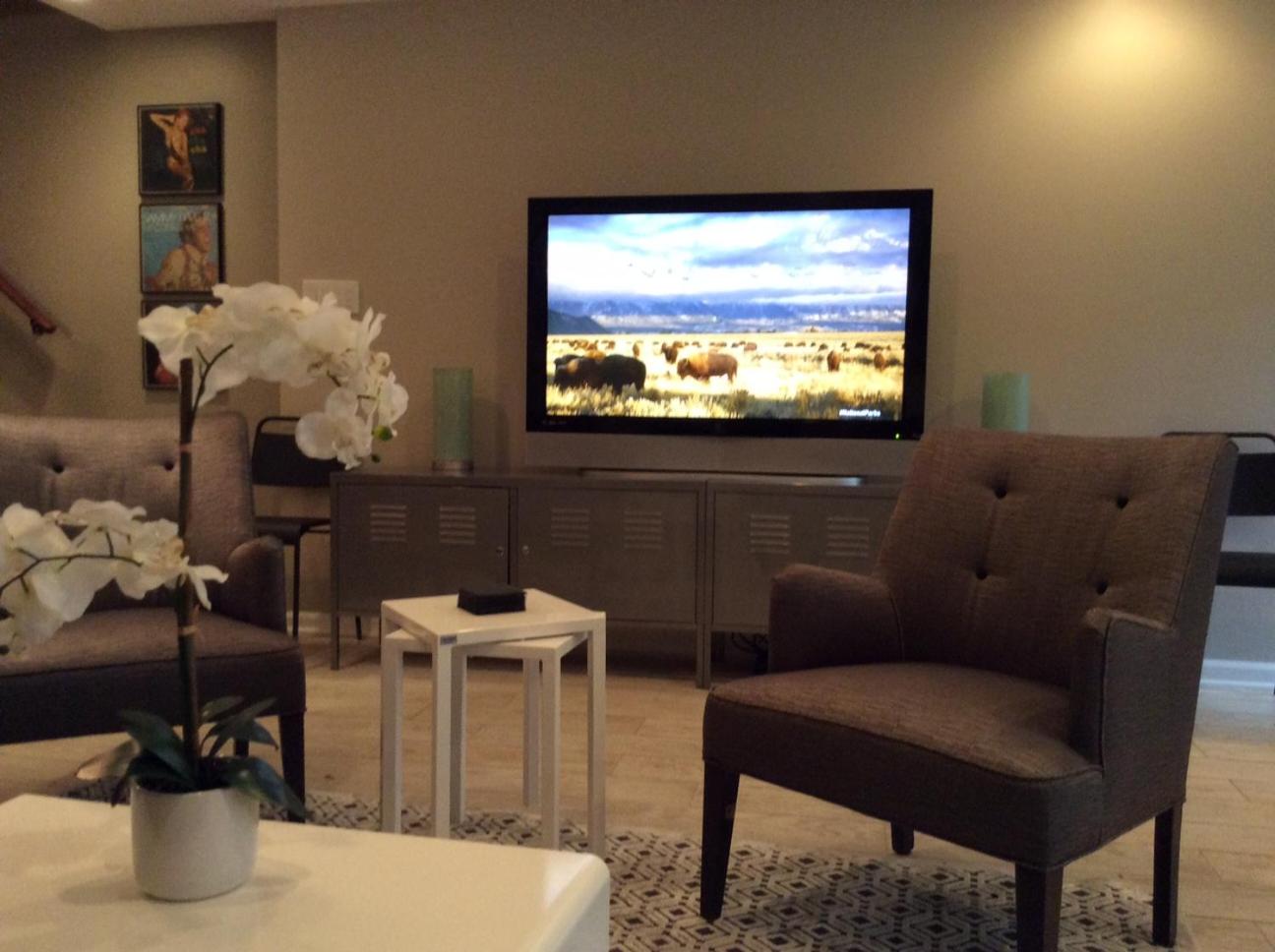 Stylish Renovated Flat, Central, Walk to DC Sights view 4