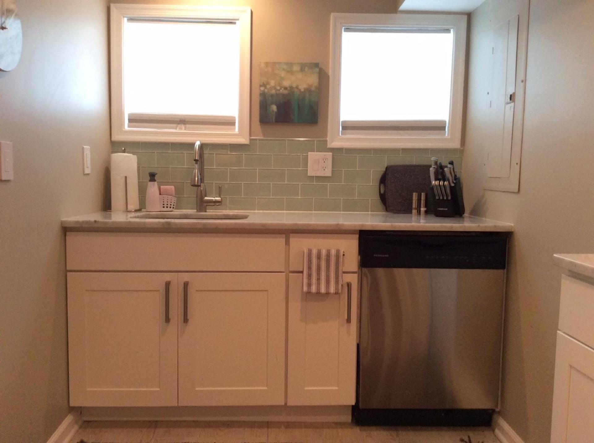 Stylish Renovated Flat, Central, Walk to DC Sights view 5