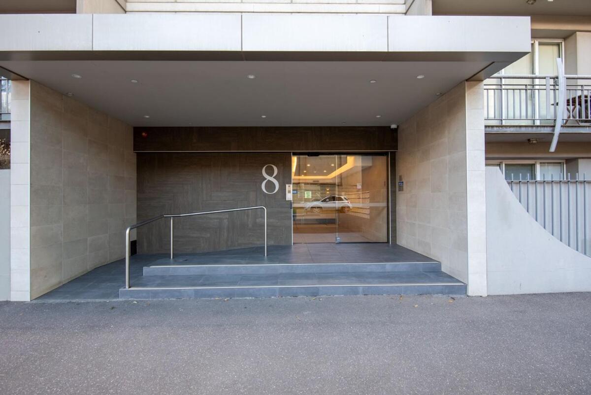 Hotel Large Bright 4 Bdrm Southbank Apt