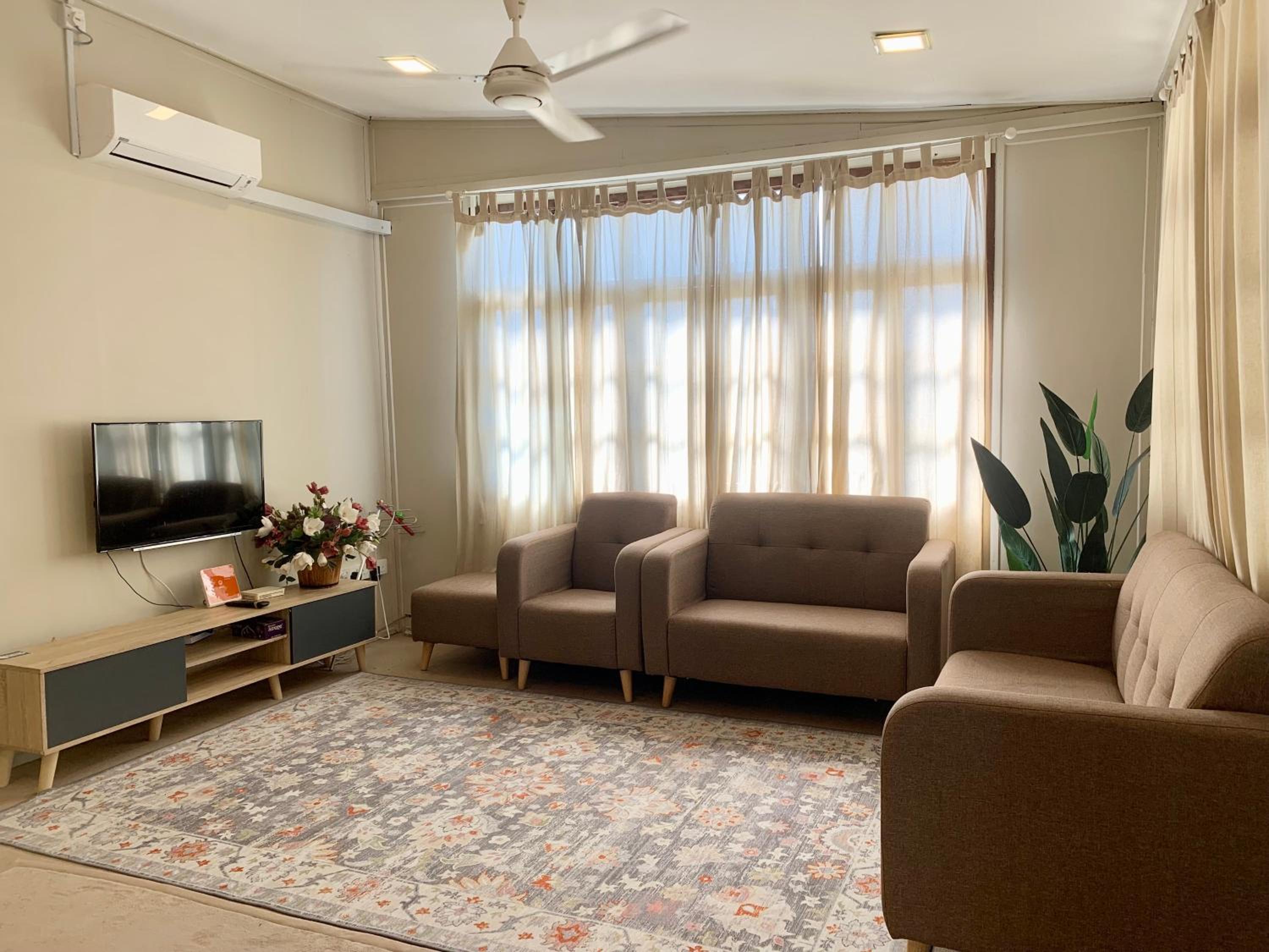 Sarah Guesthouse photo 1
