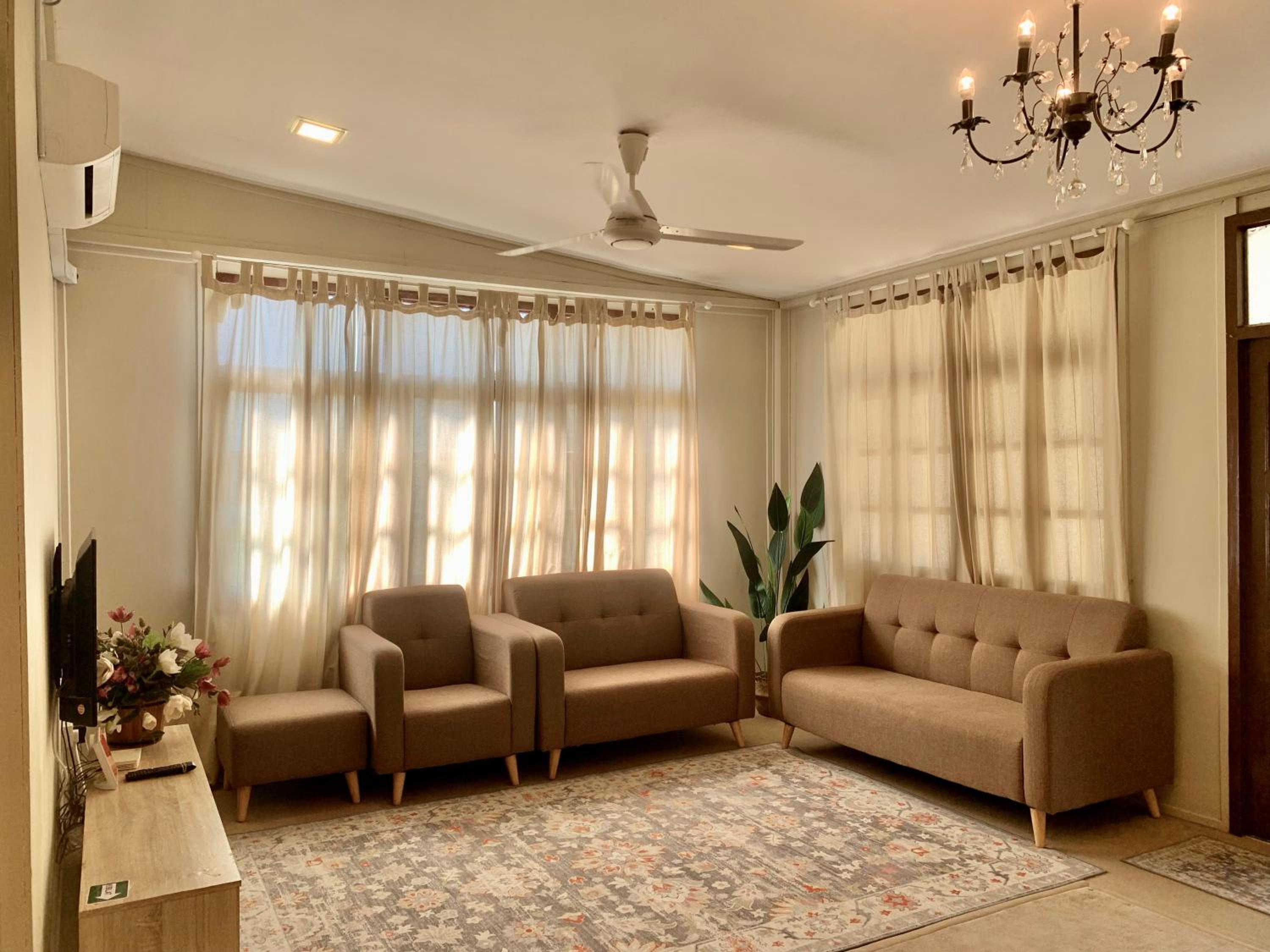 Sarah Guesthouse photo 2