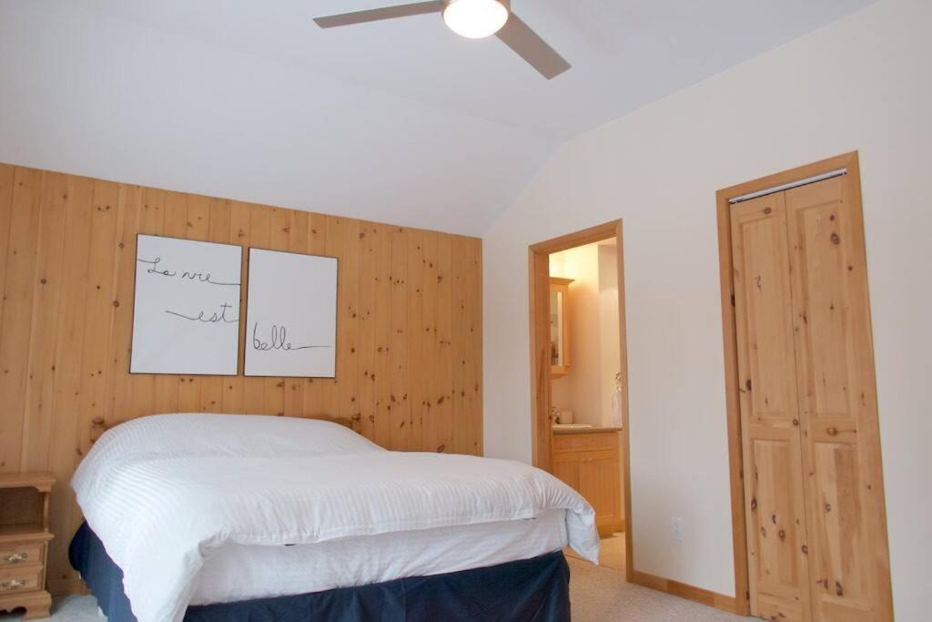Chalet familial et SPA à proximité du Mont Orford